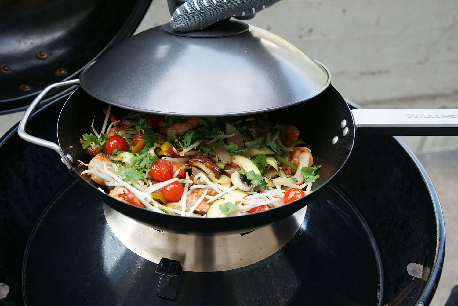 OUTDOORCHEF Wok Carbonstahl mit Deckel + Wokring