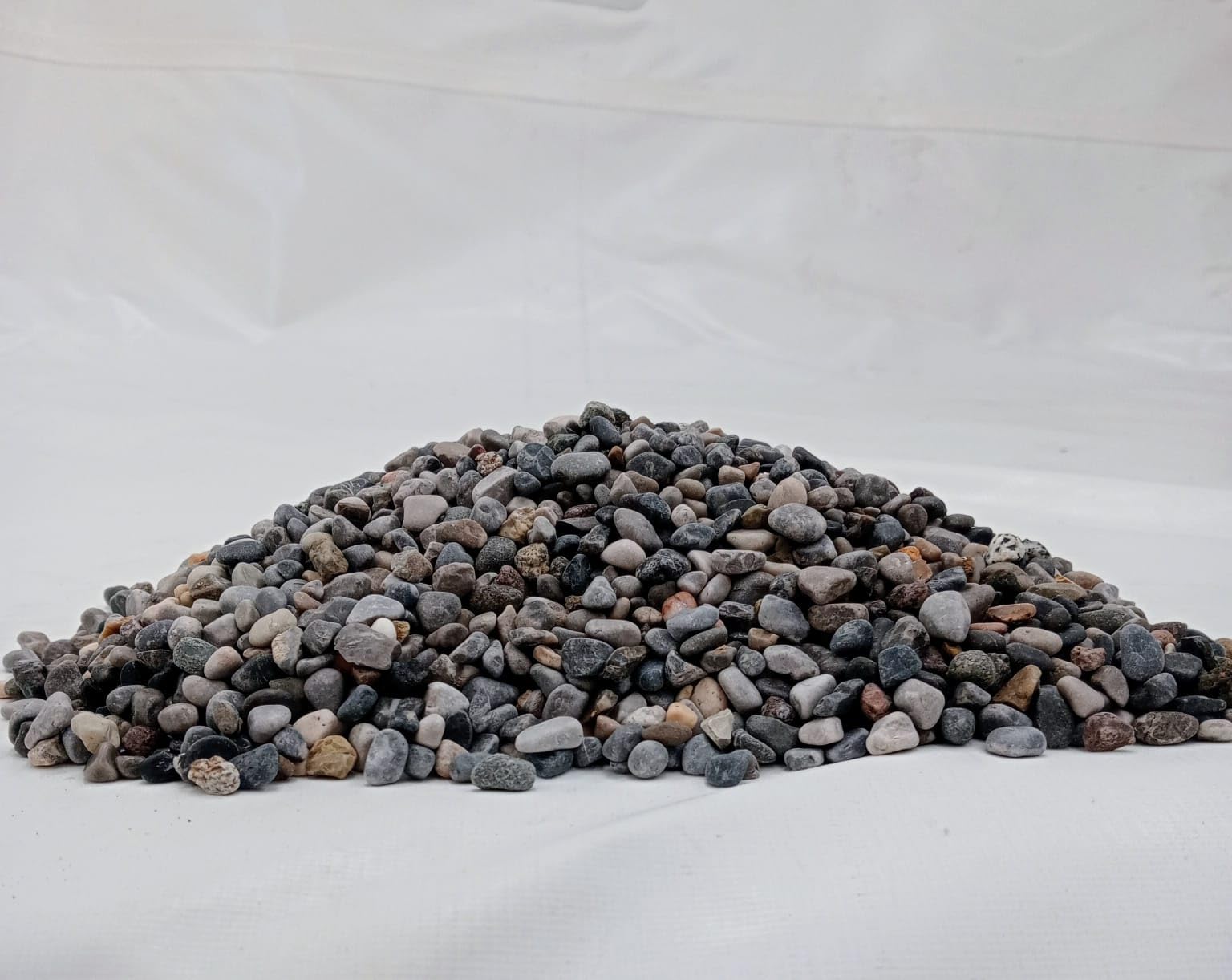 Ciottoli Grigio Ghedi (4/8 mm) per arredo di esterni, vasi e fiorere - Sacco da 25 kg
