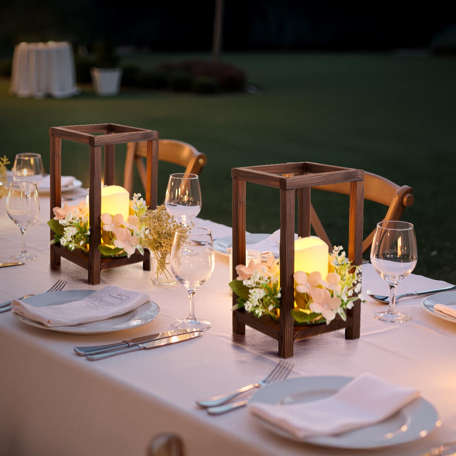 VEVOR Lanterne de Mariage en Bois, Lot de 10, Lanterne Décorative avec Bougies LED sans Flamme, Couronnes de Fleurs Artificielles, pour Centre de Table de Mariage, Fête, Décoration Intérieur, Marron