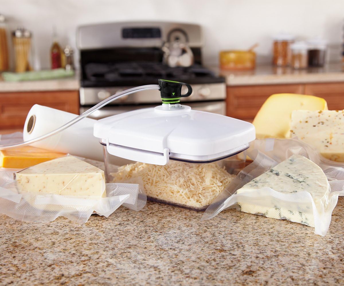 FoodSaver Rectangular Canister with Bonus Cheese Grater