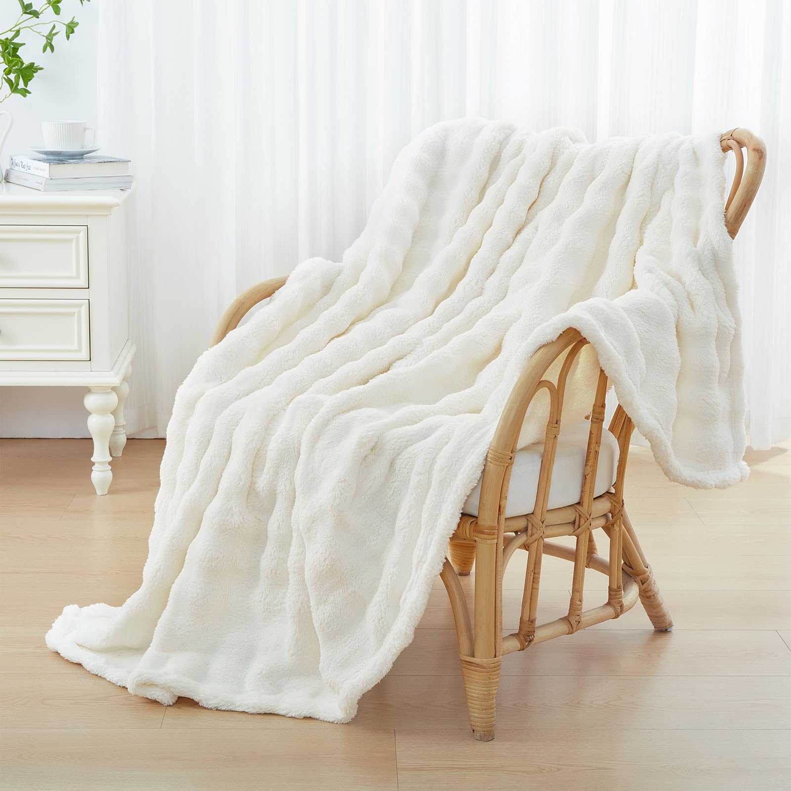 Topfinel Plaid Matrimoniale,Coperta Pile Termica Pelosa Morbida,Calda e Confortevole,OEKO-TEX,Coperta Matrimoniale Invernale,Adatta per Divano, Letto e Picnic,150 x 200 CM,Bianco