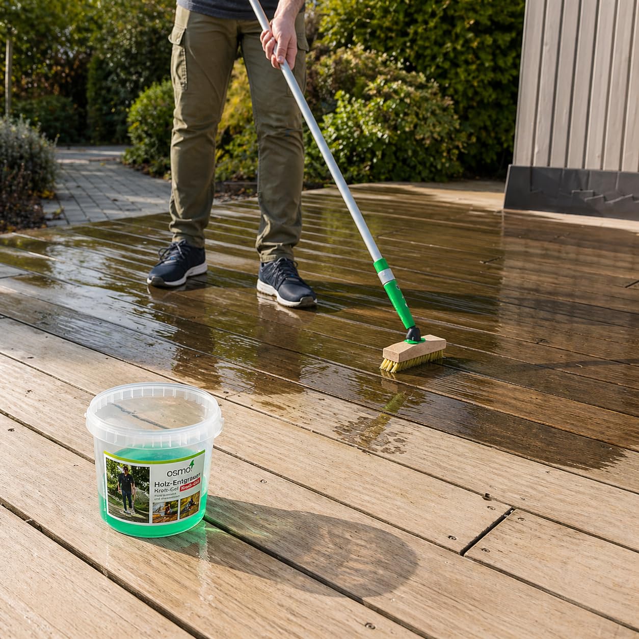OSMO Holz Entgrauer Kraft Gel 6609 2,5L Set inkl Pfahler Pinsel und Bürste Holzreiniger für Holzterrassen Fassaden Gartenmöbel entfernt Vergrauung