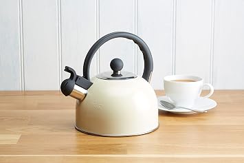 Kitchen Craft kettle Living Nostalgia 1.3 L in cream metal 30 x 18 x 18 cm