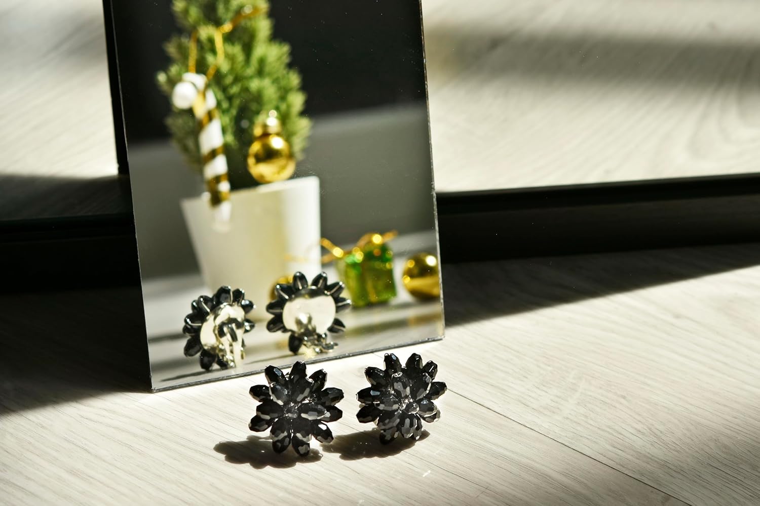 AeraVida Dazzling Chrysanthemum Flower Crystals Base Metal Clip on Earrings | Black Flower Clip on Earrings | Chrysanthemum Earrings for Women