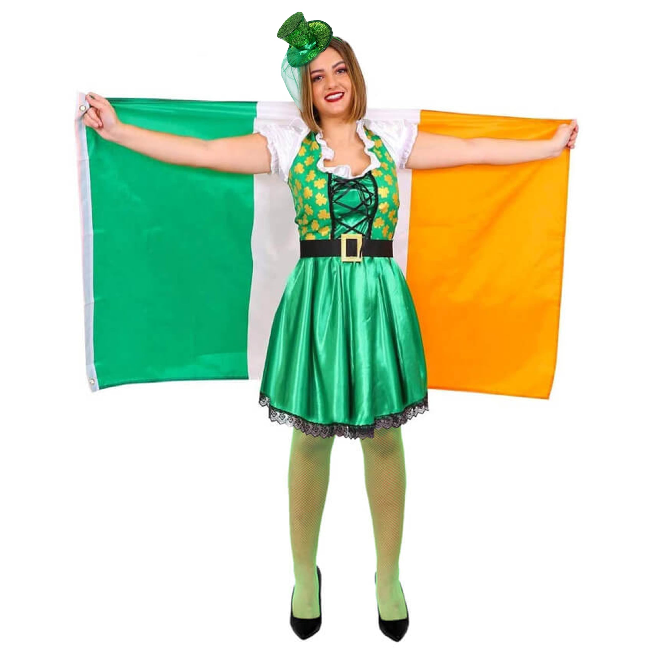 Damski kostium irlandzkich kibiców – zielona sukienka z białą bluzką i złotym paskiem, mini zielona brokatowa czapka, zielone rajstopy kabaretki i irlandzka flaga - idealna na Dzień Świętego Patryka
