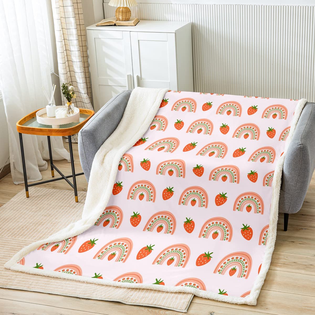 Couverture polaire sherpa anti-froid pour peau sensible enfant fraise rose