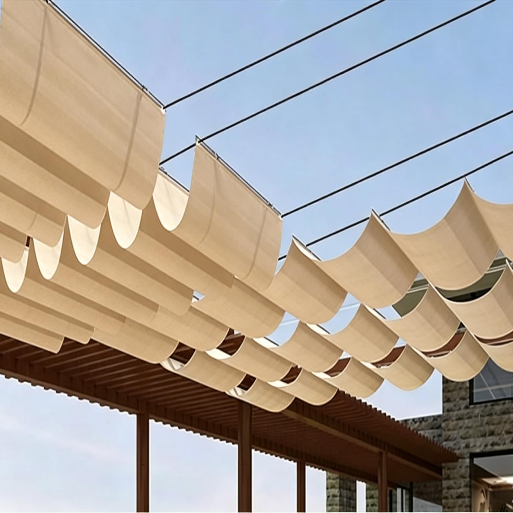 Contre la chaleur du balcon : voile d'ombrage carrée jaune sable