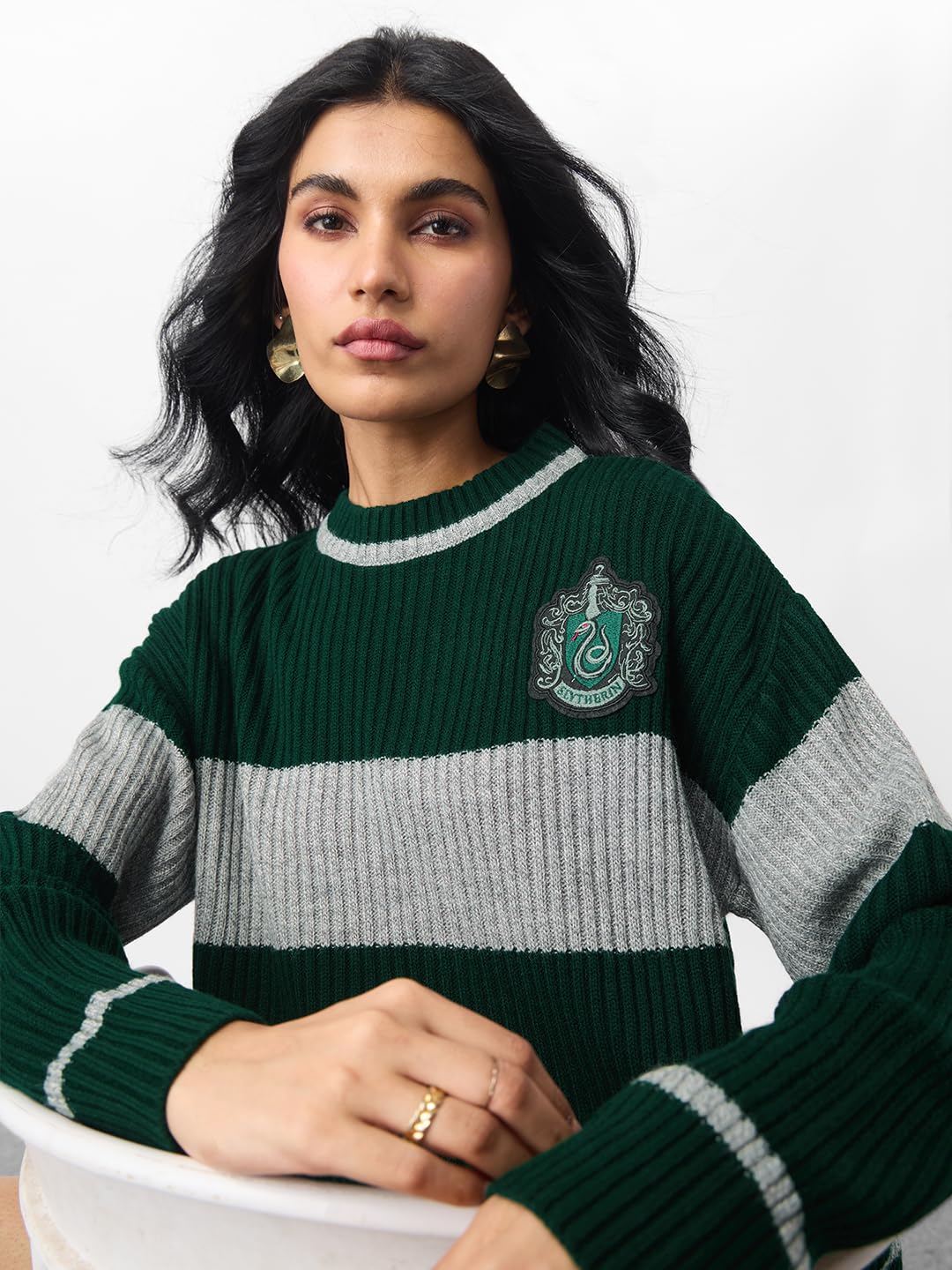 The Souled Store Harry Potter Serpent Circle luźny sweter z długim rękawem z okrągłym dekoltem akrylowy sweter dla kobiet i dziewcząt, oversize, graficzny nadruk