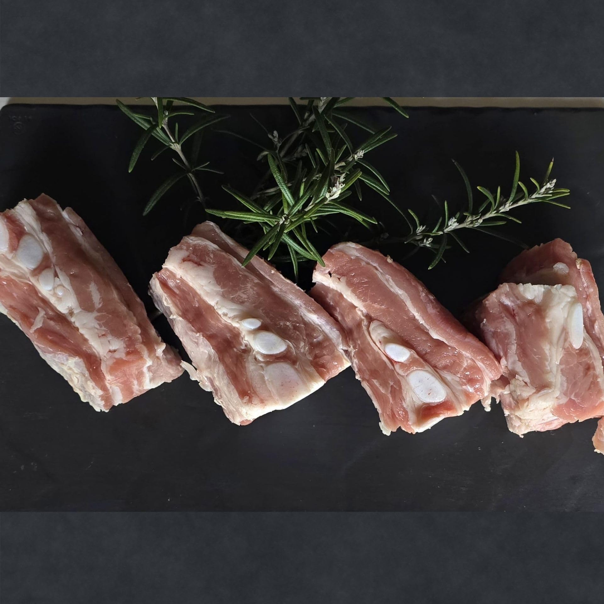 SELECTIV viandes d'exception I Veau Français : 1 rôti de veau, 2 escalopes de veau, 2 pavés de veau - 1,160kg - France