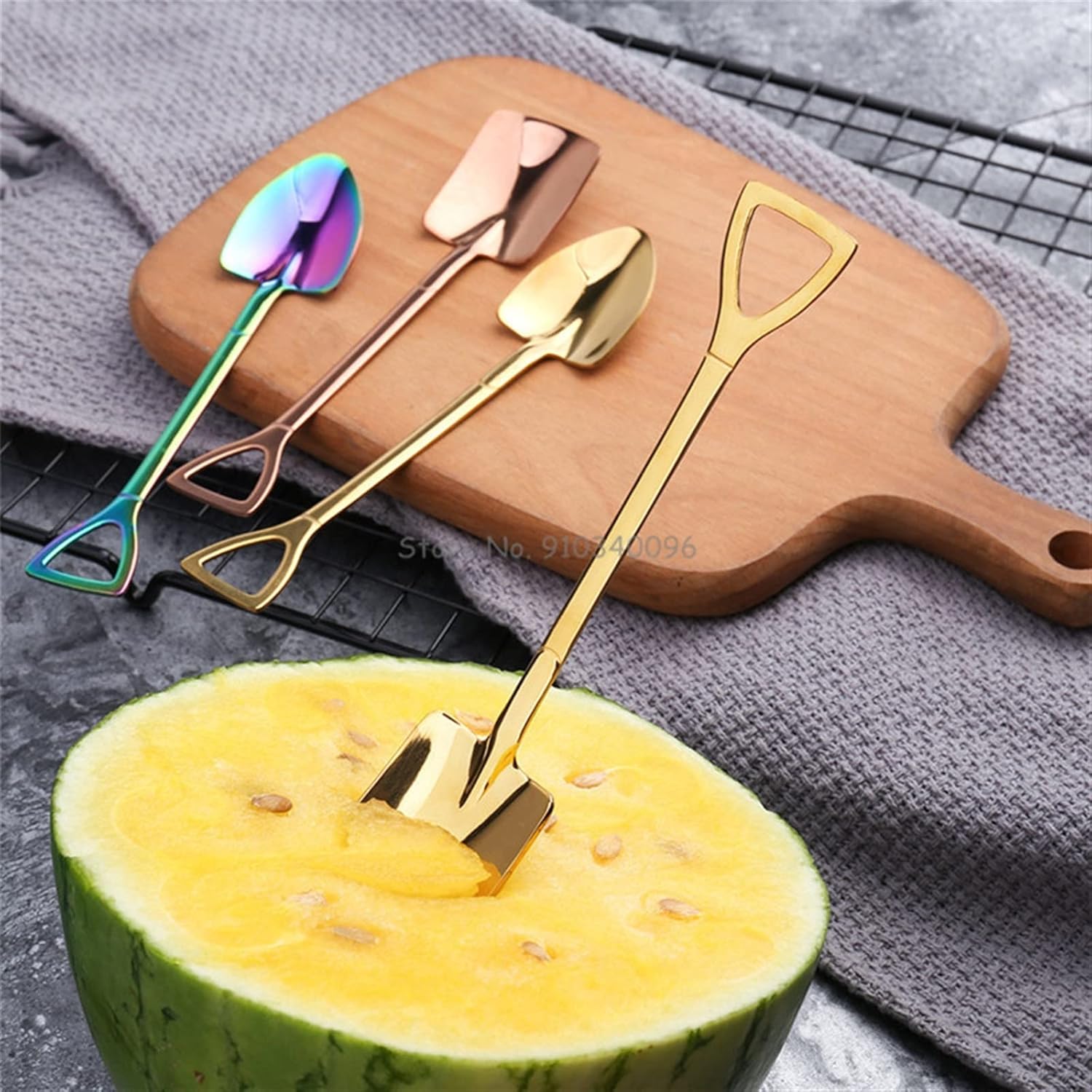 Coffee Scoops Stainless Steel Creative Retro Watermelon Shovel Coffee Spoon Dessert Ice Cream Tip Flat Christmas Gifts Box(Silver)