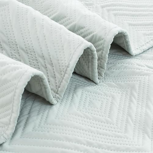 Miniatura 5 de Juego de ropa de cama tamaño King, colcha verde salvia en relieve, colcha ligera de microfibra suave, colcha de cama para todas las estaciones con 1