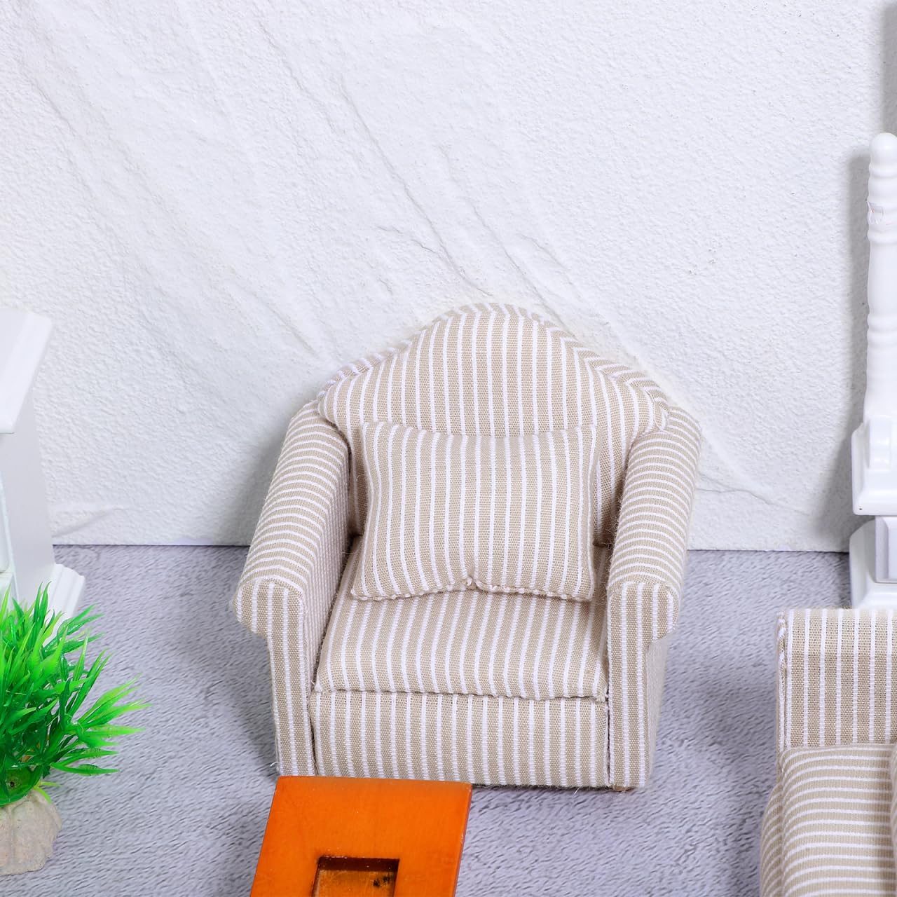 Toddmomy 1:12 Miniatur Sofa Set für Puppenhaus Möbel, Elegante Couch mit Kissen, Holz Mini Möbel Puppenstube Zubehör, Dekoration für Wichteltür & Wichtel Wohnzimmer