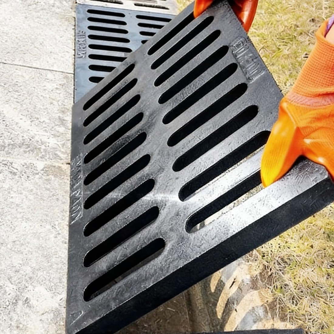 Grille de vidange en fonte robuste pour drainage de fossé extérieur 50x20x3 cm