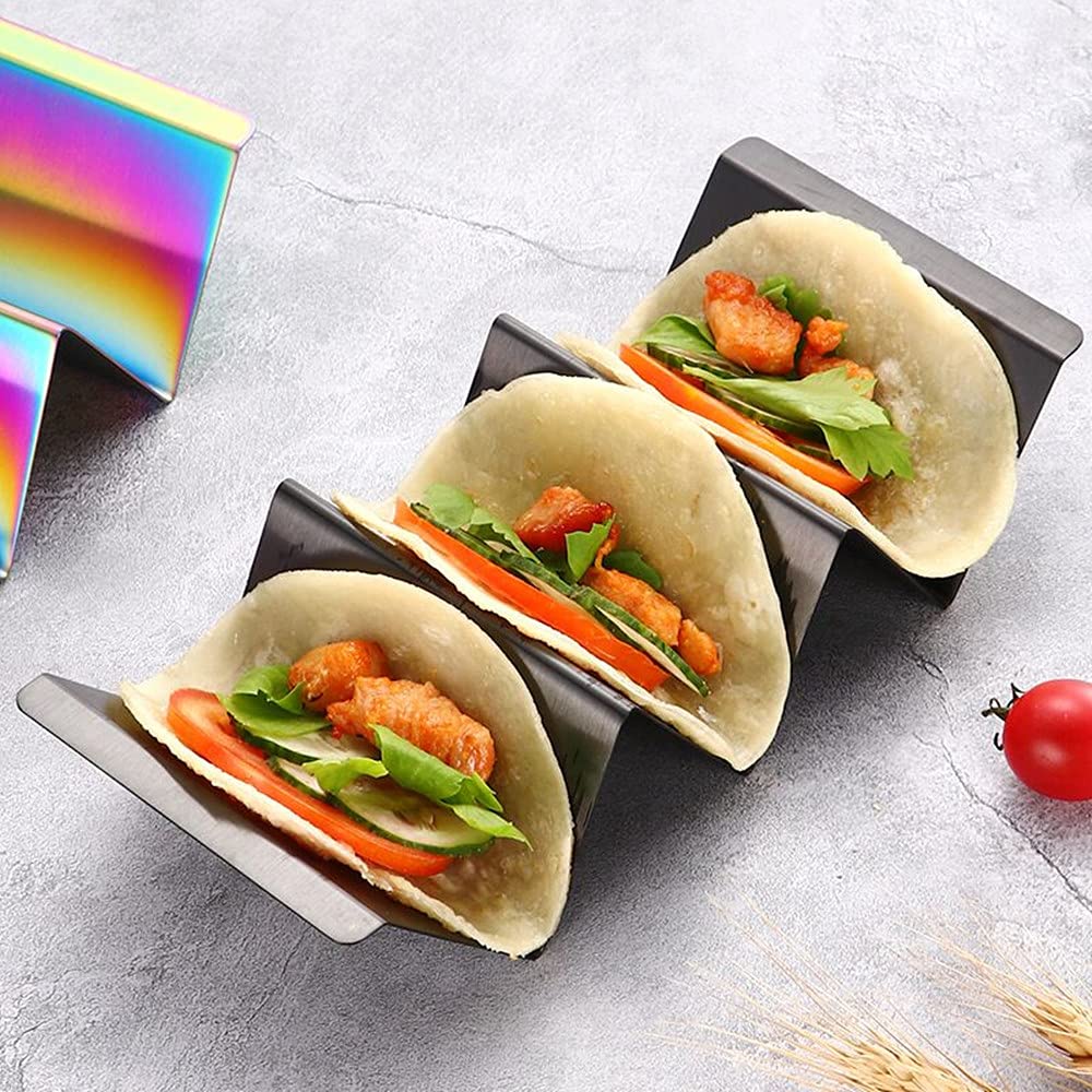Juego de 4 soportes para tacos de acero inoxidable con asas, incluye 1 pinza para alimentos, capacidad para 3 tacos cada uno, apto para lavavajillas y horno para fiestas