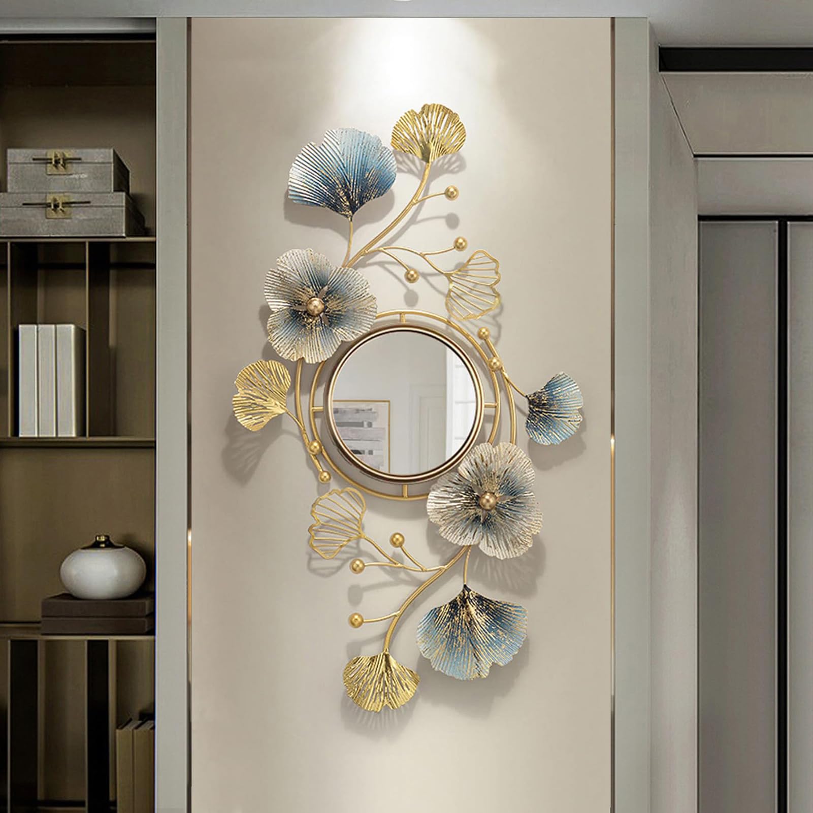 Grande Specchio Montato a Parete, Design Foglia di Ginkgo in Metallo, Specchio da Parete Decorativo per Camera da Letto, Soggiorno, Bagno, Vanità, Ingresso - Elegante Accento per la Casa