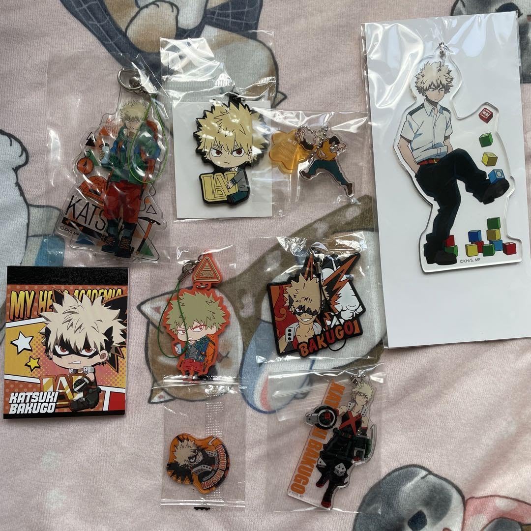 Amazon.co.jp: ヒロアカ 爆豪勝己 アクリルキーホルダー くら寿司