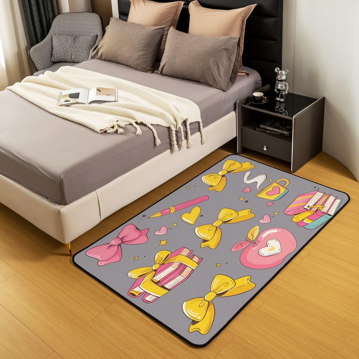 Homewish Bandschleife Teppich 150x200 Ästhetik Bleistift Teppiche Wohnzimmer Apfel Buch Kaffeetasse Sternmuster Rug Stilvoll Pflegeleicht Liebesherz Kawaii Mädchenhafte Schleife Carpet Living Room