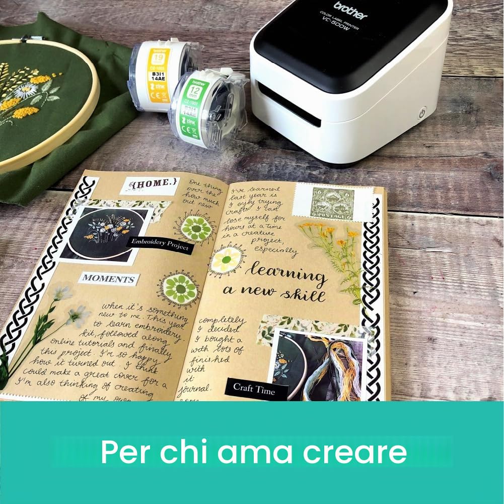 Brother VC-500W stampante per etichette [CD] ZINK [Zero-Ink] A colori 313 x 313 DPI 8 mm/s Con cavo e senza cavo Wi-Fi (VC500WCR FULL-COLOR - LABEL PRINTER)