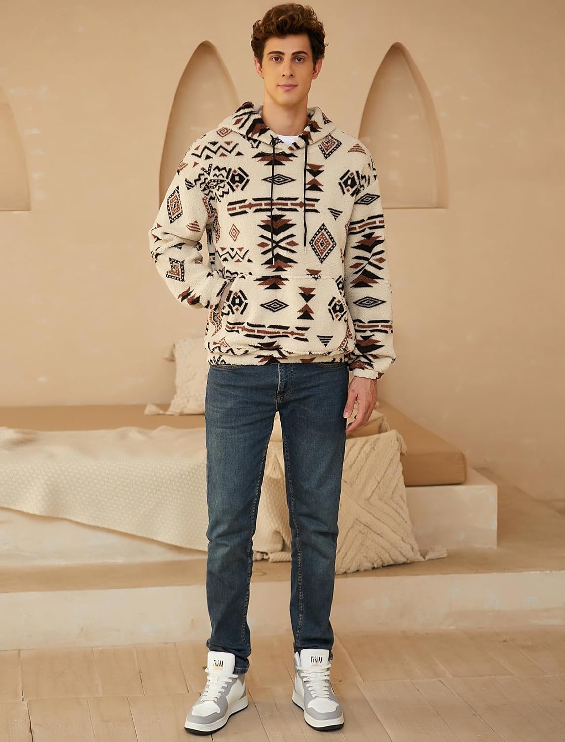 ZAFUL Men's Hoodies Ethnic Style Contrast Binding Kangaroo Pocket Loose Pullover Fuzzy Hoodie - Image 6