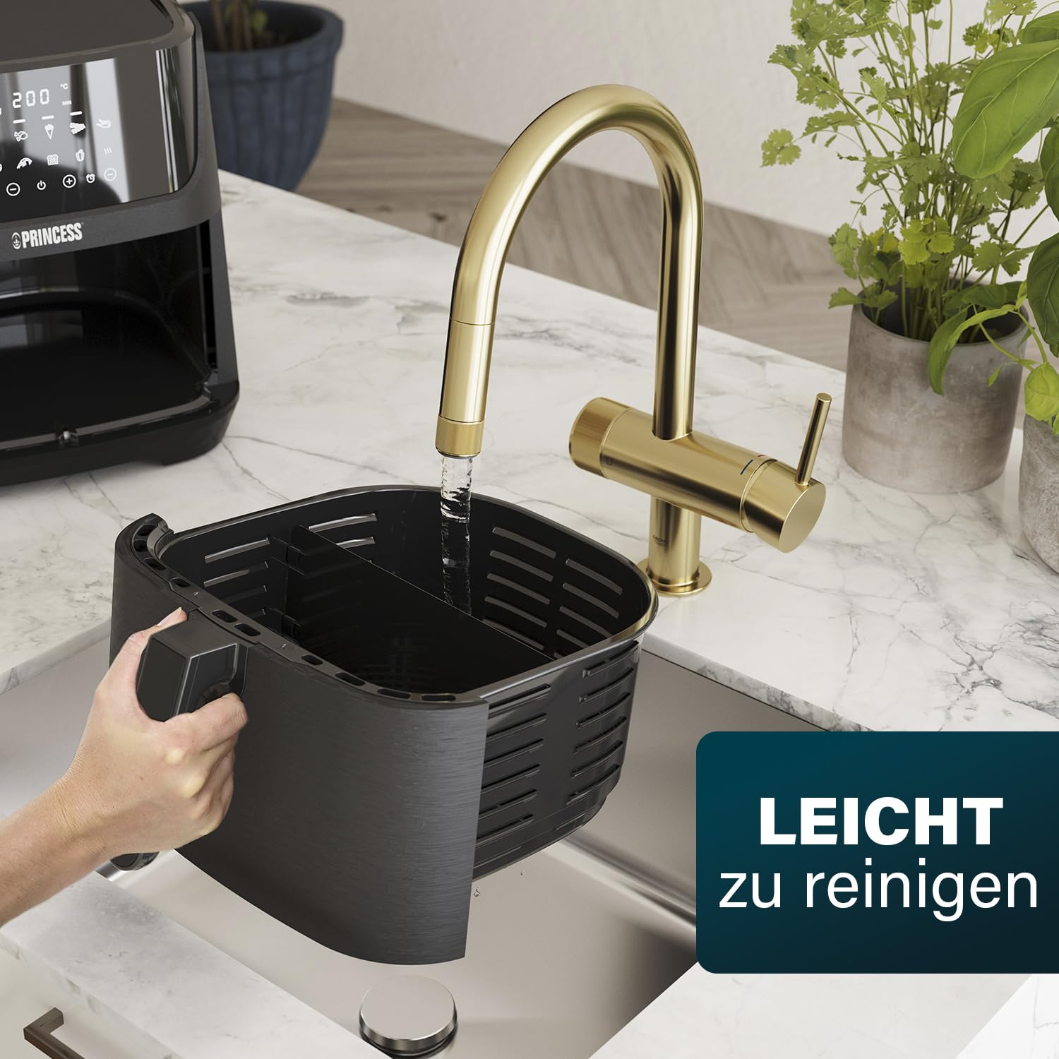 Princess Digitale Heißluftfritteuse 6,5 L mit Trennwand, 12 Programme, Touchscreen, Bis zu 60% Energieersparnis, Fettarmes Frittieren ohne Öl, Für 1,5 kg Pommes, Schwarz, 182061