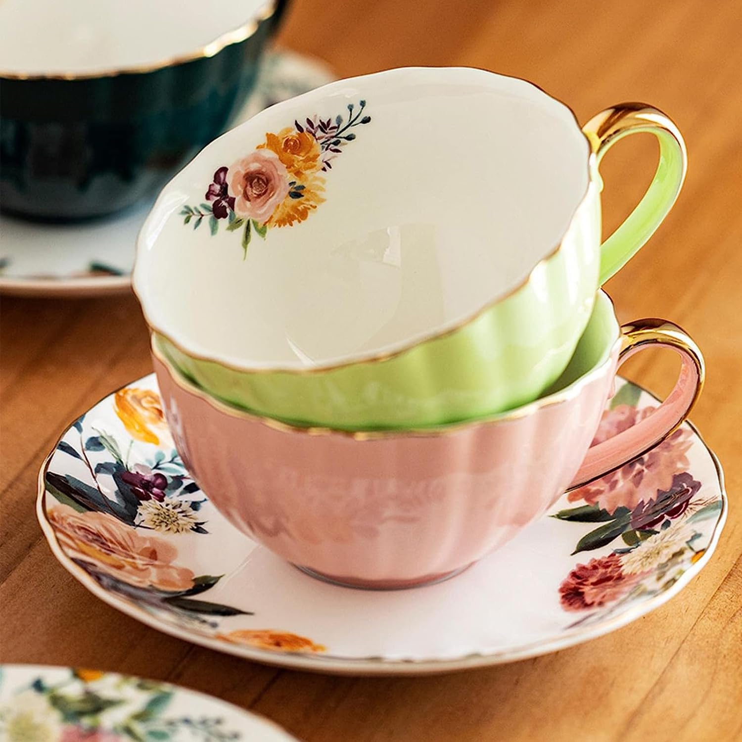 OneUstar Filiżanki do herbaty i spodki ceramiczne kubki do herbaty angielskiej 237 ml porcelanowa filiżanka do kawy zestaw 2 sztuk na Dzień Matki Święto Dziękczynienia prezent w pudełku prezentowym