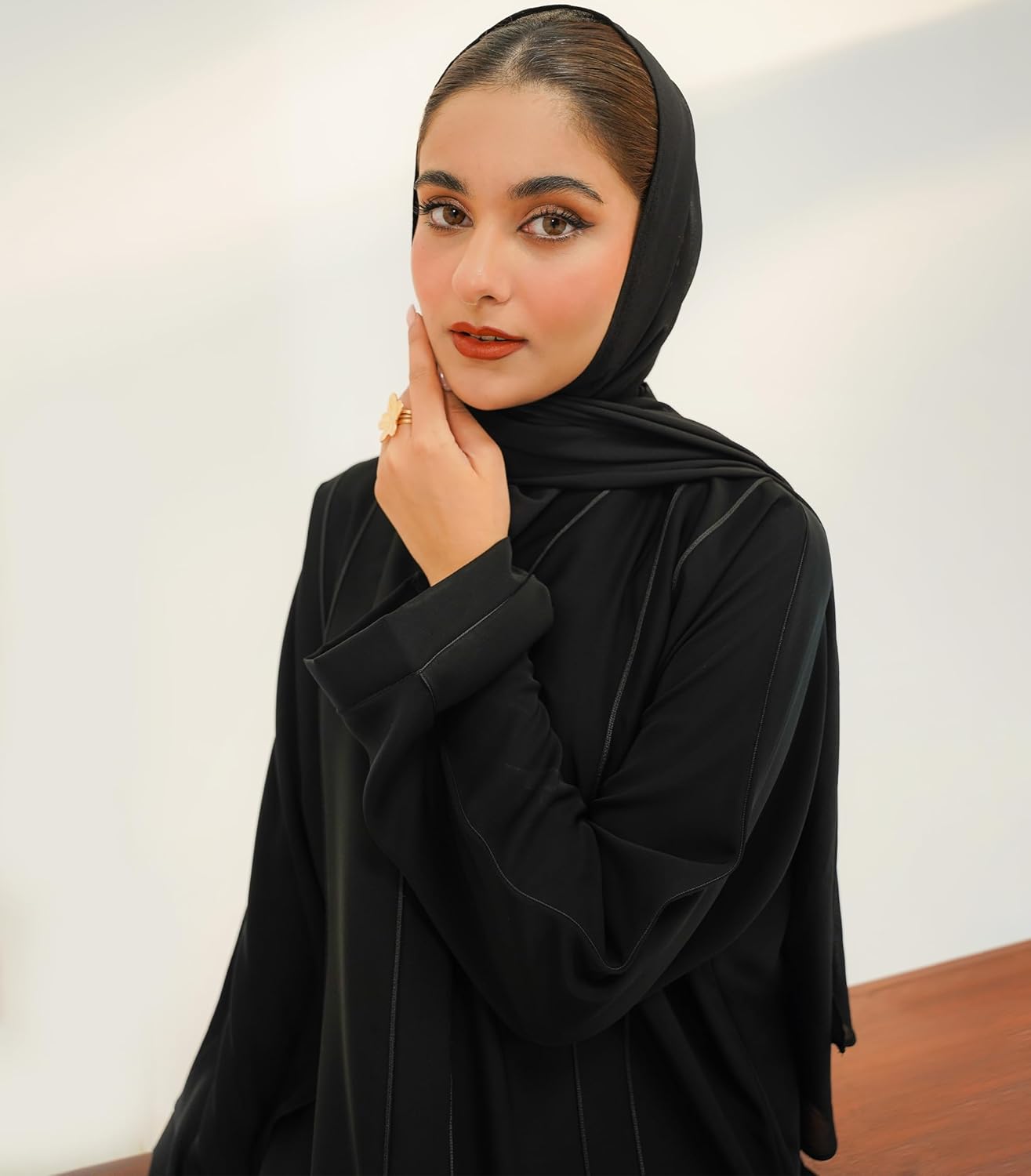 Elegant Modern Abaya for Women – Lightweight, Flowy, Soft and Perfect for Every Occasion - Image 4