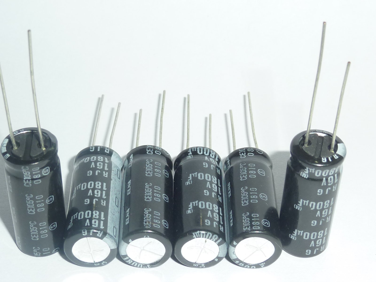Amazon.co.jp: 10 個 16V 1800uF 16V1800uF RJG 10x25mm 高信頼性