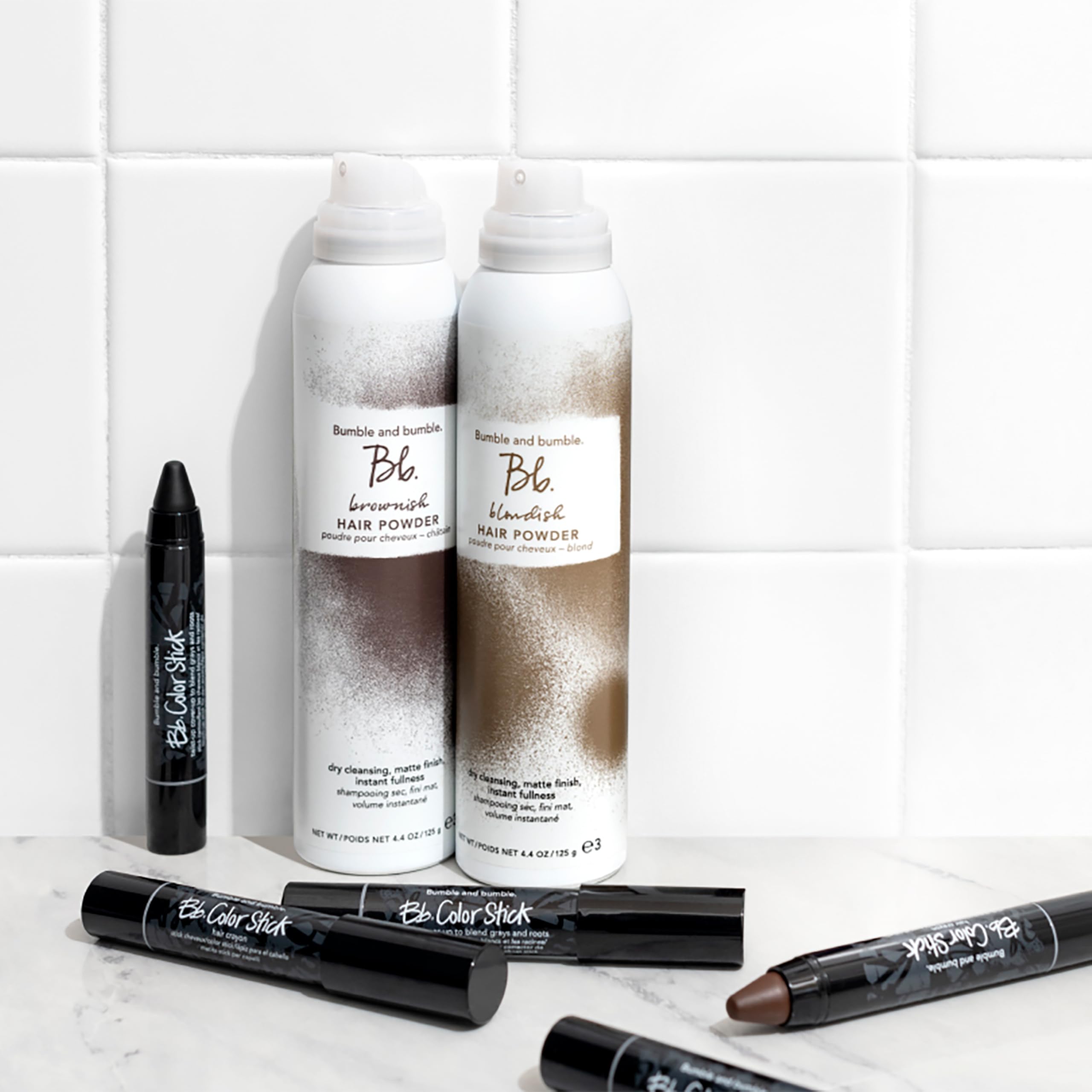 Bumble and bumble. Color Stick per capelli. Ritocco veloce per capelli grigi + Copertura della ricrescita per tonalità Castano naturale/Nero naturale