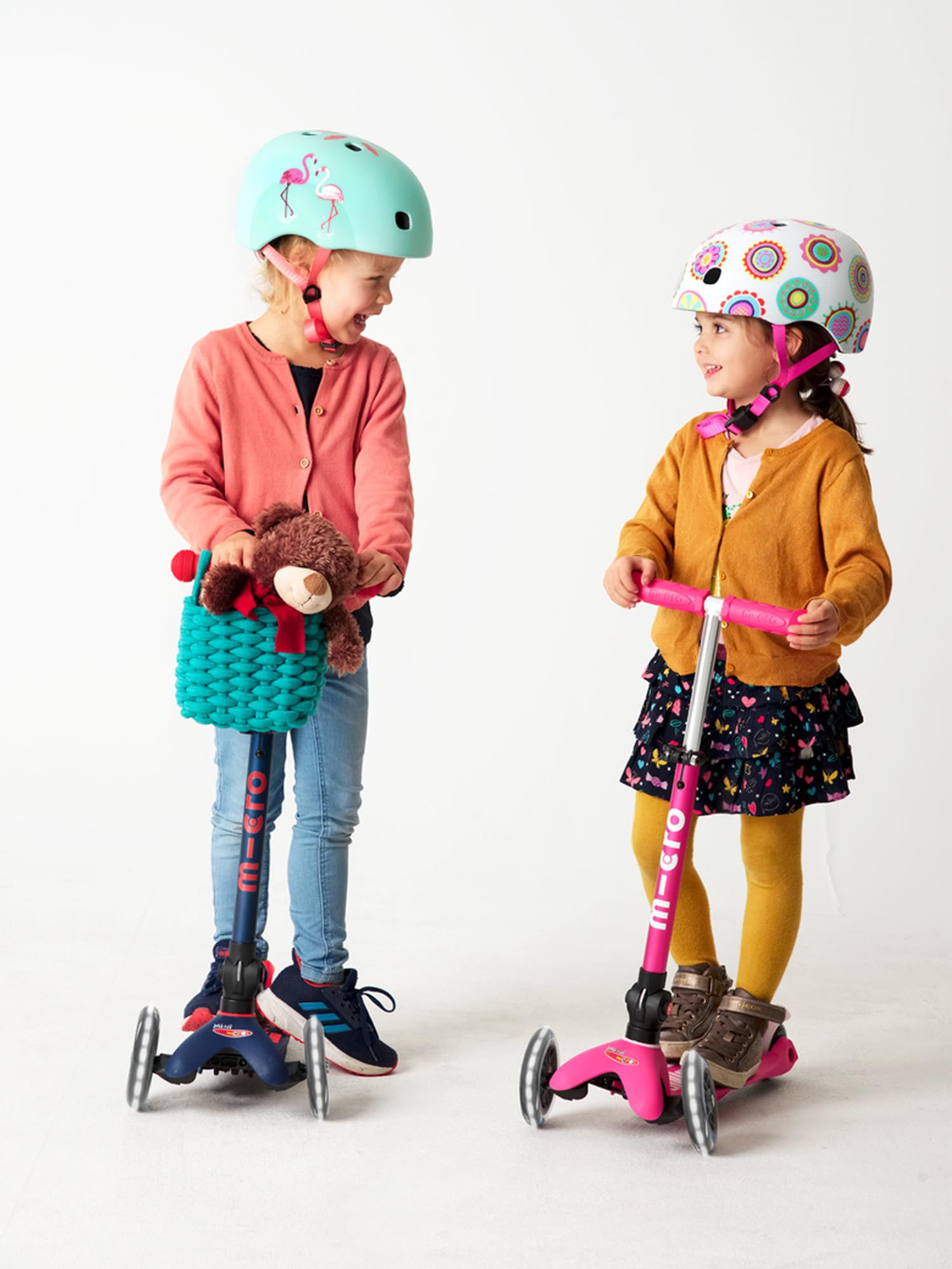 Micro Mini Micro Deluxe - Monopattino per bambini a LED, manubrio regolabile, ruote luminose, pieghevole, 2-5 anni, ragazzi e ragazze