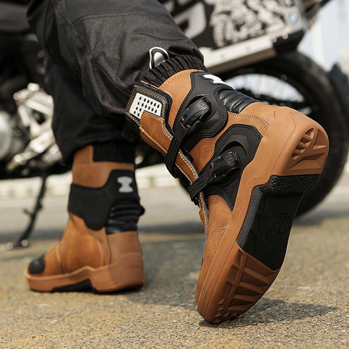 Scarpe da Moto Uomo Stivali Motocross Protezione | Pelle, Traspiranti, Antiscivolo, Supporto della Caviglia, Suola Antiscivolo, Scarpe da Equitazione Stradale Rinforzate