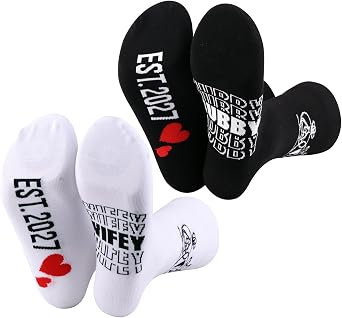 MBMSO Couples Socks Set Newlyweds Gift Socks Hubby and Wifey Est. 2026 Wedding Gift for Bride and Groom Socks Engagement Gift