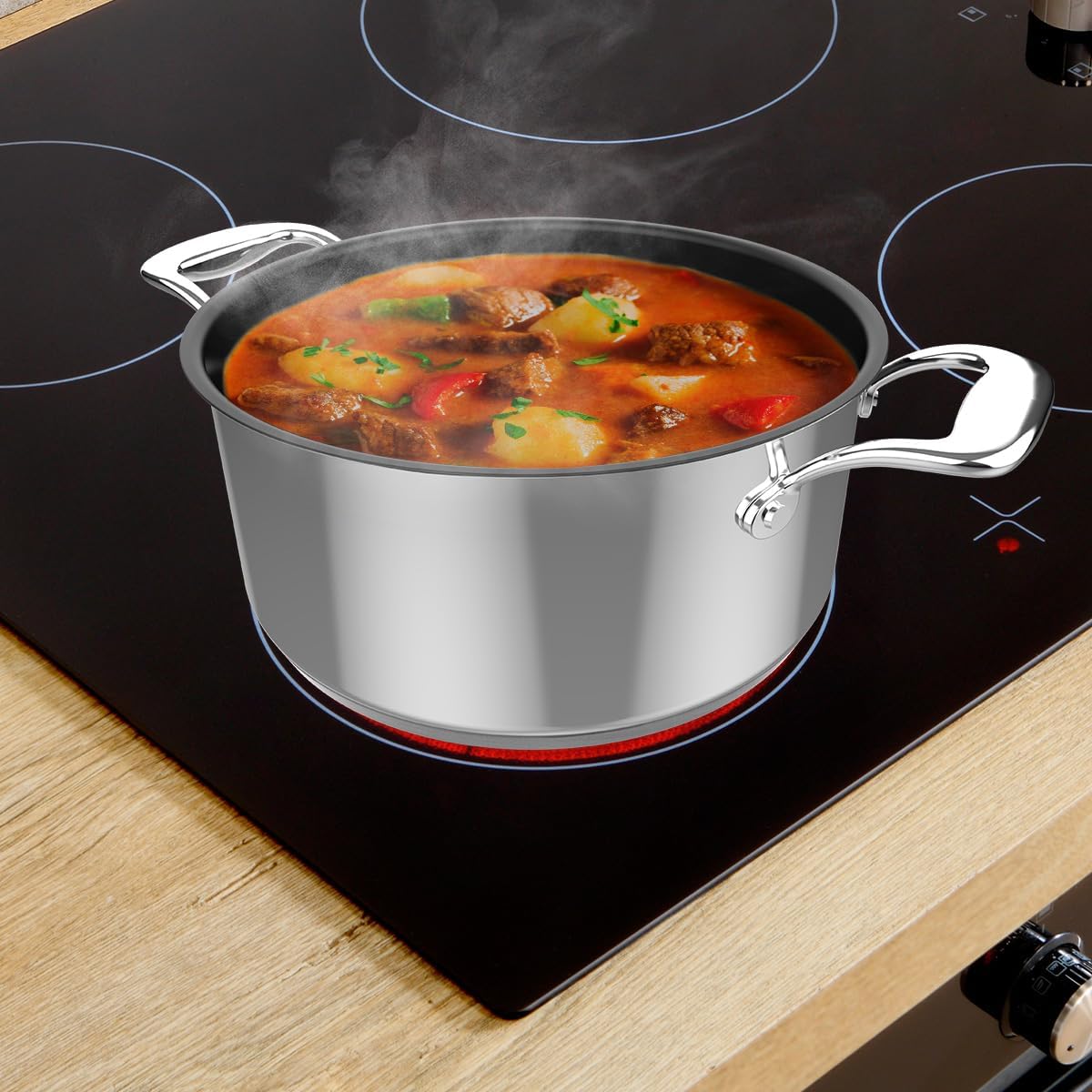 Cecotec Polka Pot Classy with food on an electric hob