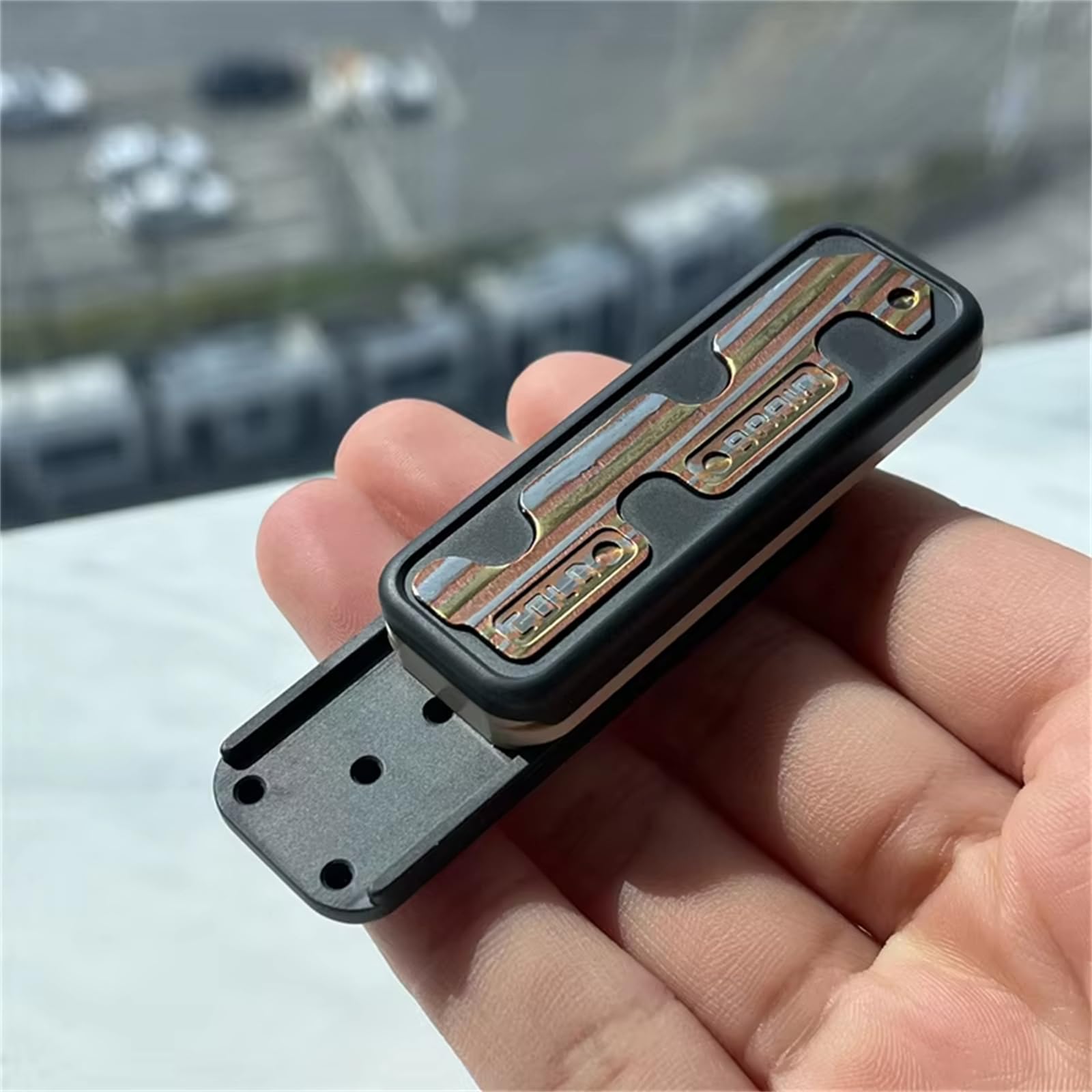 Amazon.co.jp: 小さなヘビ型EDCフィジェットスライダー