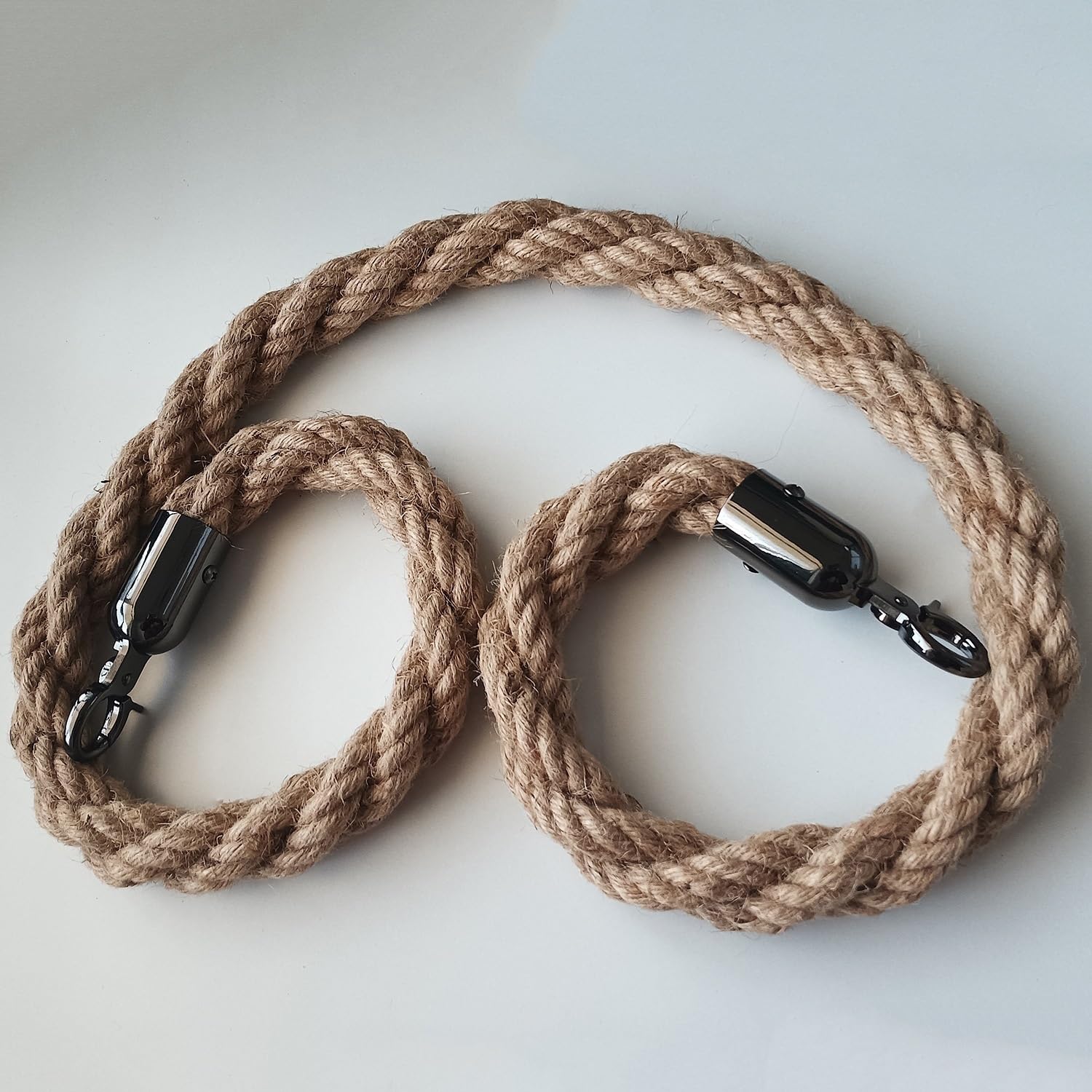 Stanchion Rope Barrier - Corda di canapa intrecciata nera da 2,2 m, con bottoni a pressione lucidati per controllo della folla e sicurezza, 1 confezione per coda eventi e gestione del traffico