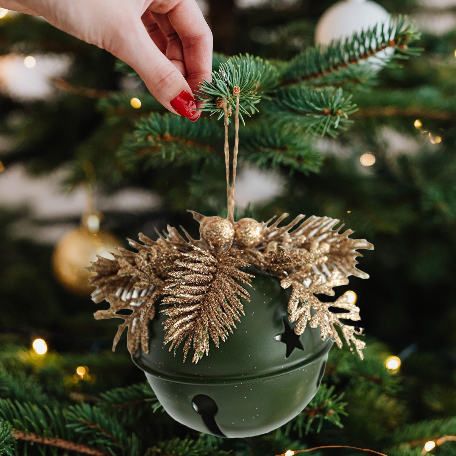 YiYa 3 Campane Natalizie Dorate Con Pigne E Bacche Rosse - Decorazioni Pendenti Per Albero Di Natale E Porta