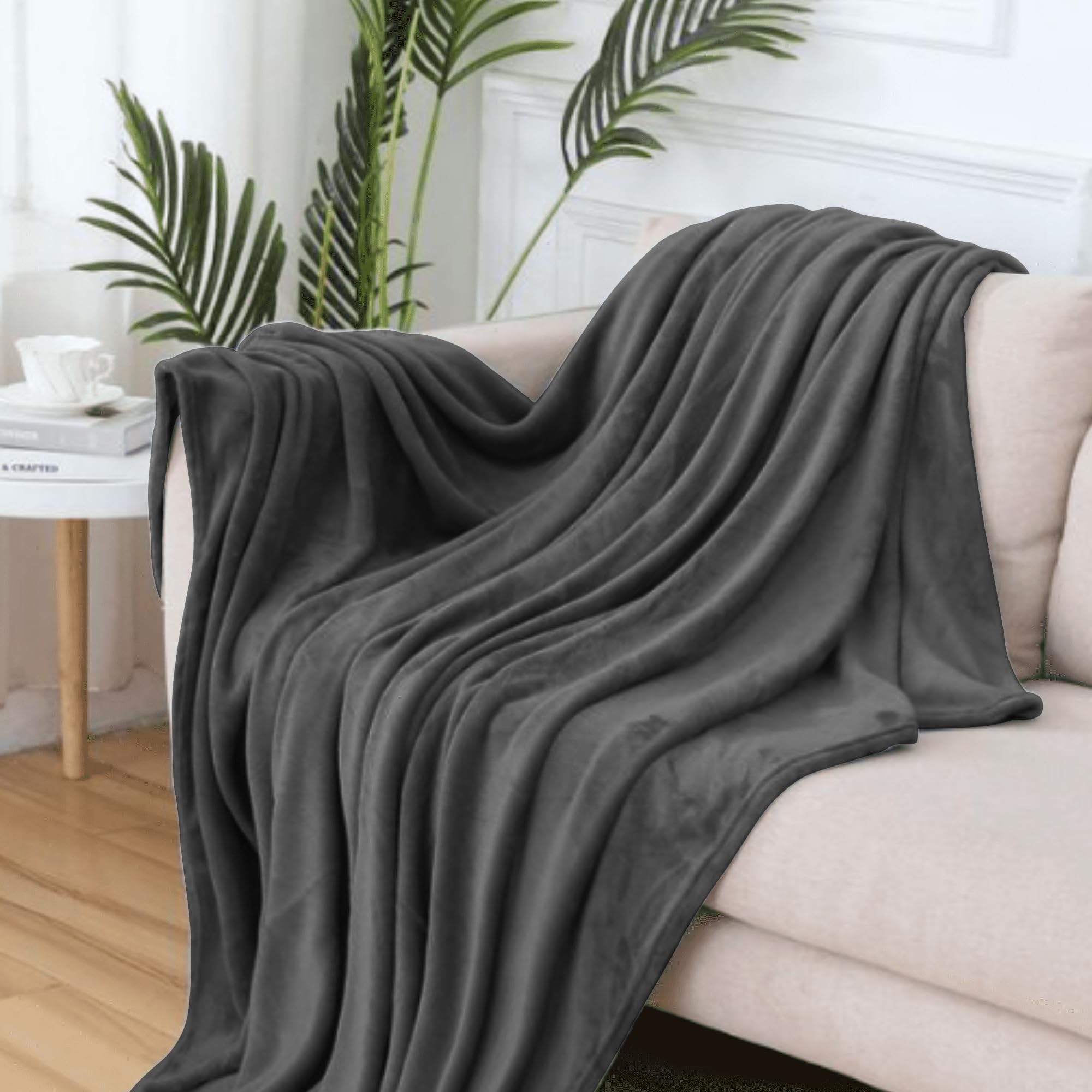 Komfortec Przytulny koc, puszysty, certyfikat Oeko-Tex, 260 g/m², puszysty koc polarowy, narzuta na sofę, 220 x 240 cm, antracyt