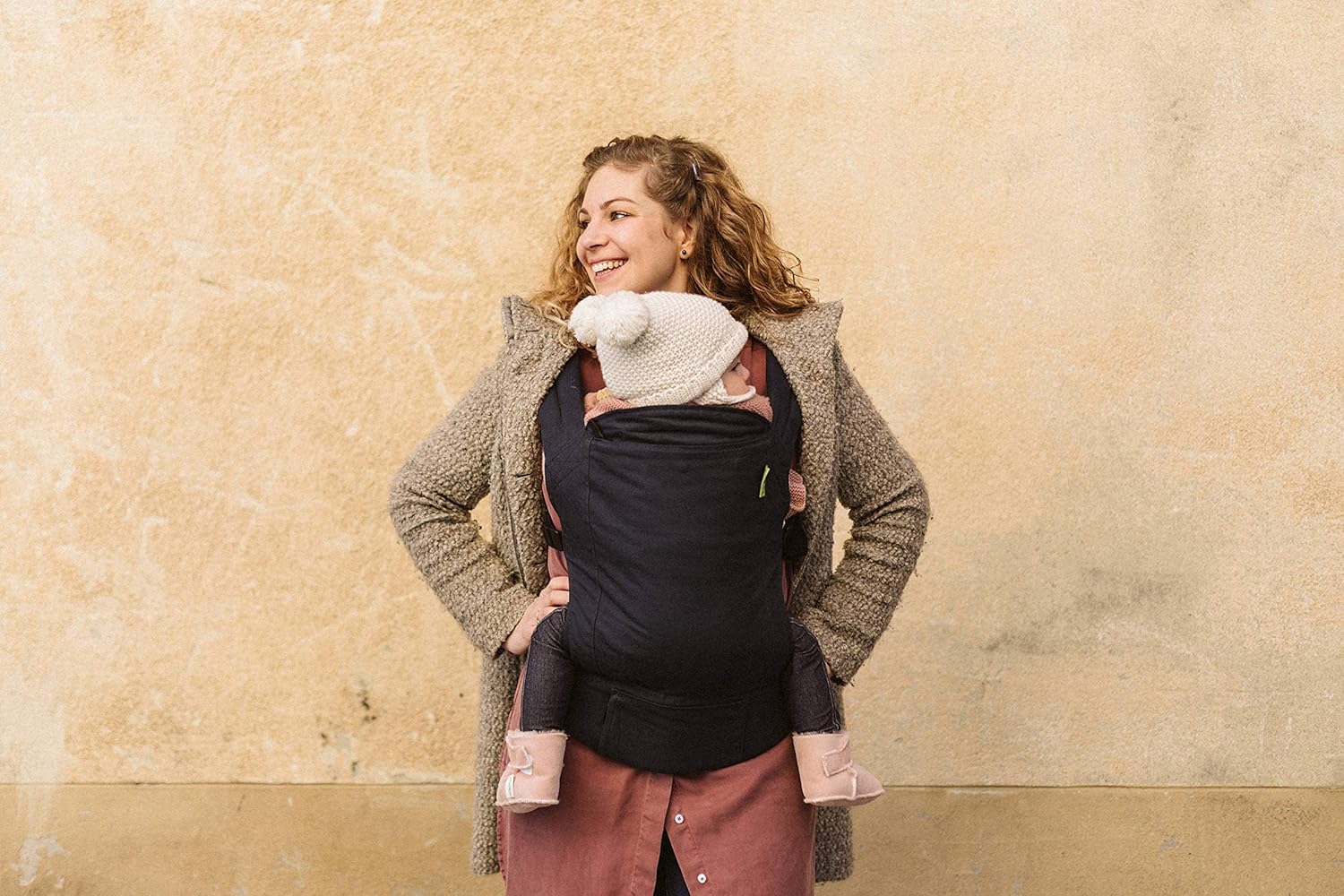 Boba Classic Babytrage ab Geburt, 3-20 kg, Marineblau | Komforttrage mit Schnellverschlüssen, Ergonomische Bauch- oder Rückentrage, den ganzen Tag die Hände frei.