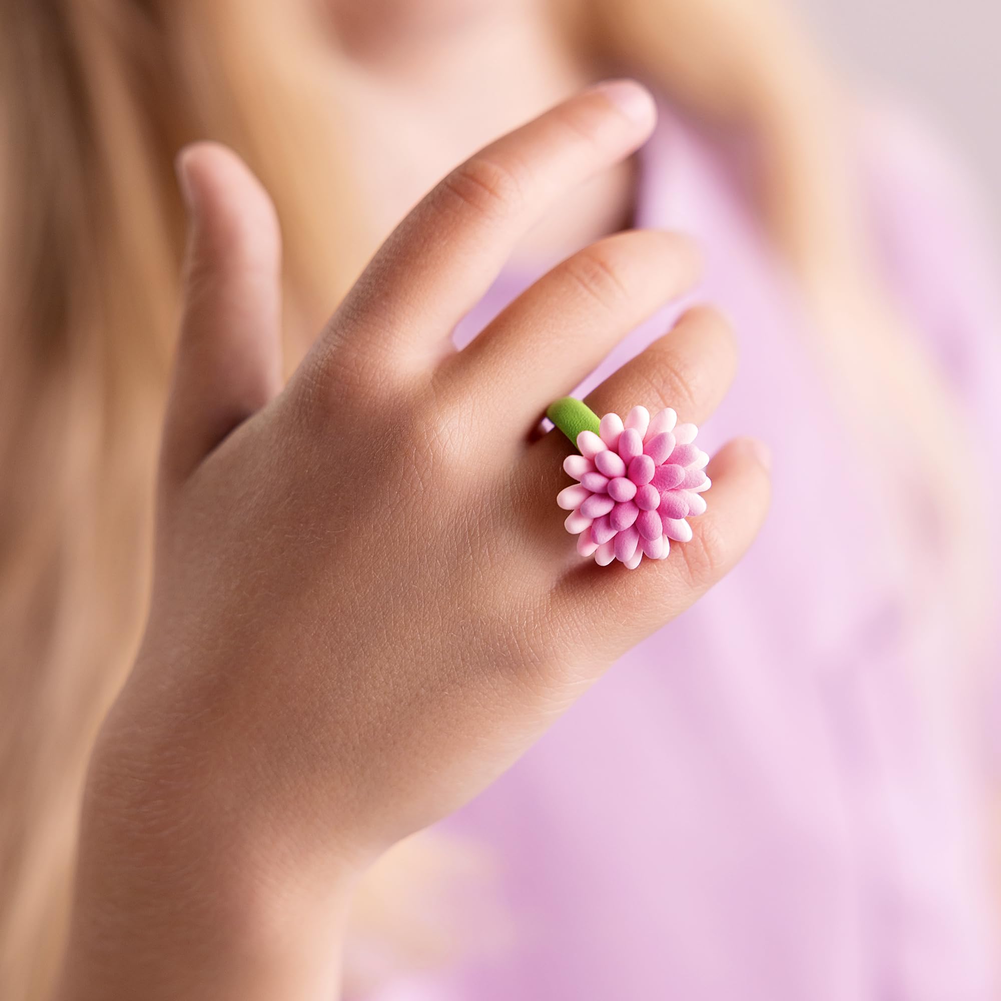 HEY CLAY Bijou Rings - Zestaw glinianych akcesoriów do majsterkowania - Glina suszona na powietrzu z narzędziami i interaktywną aplikacją dla dzieci w wieku 4-8 lat (floral nels)