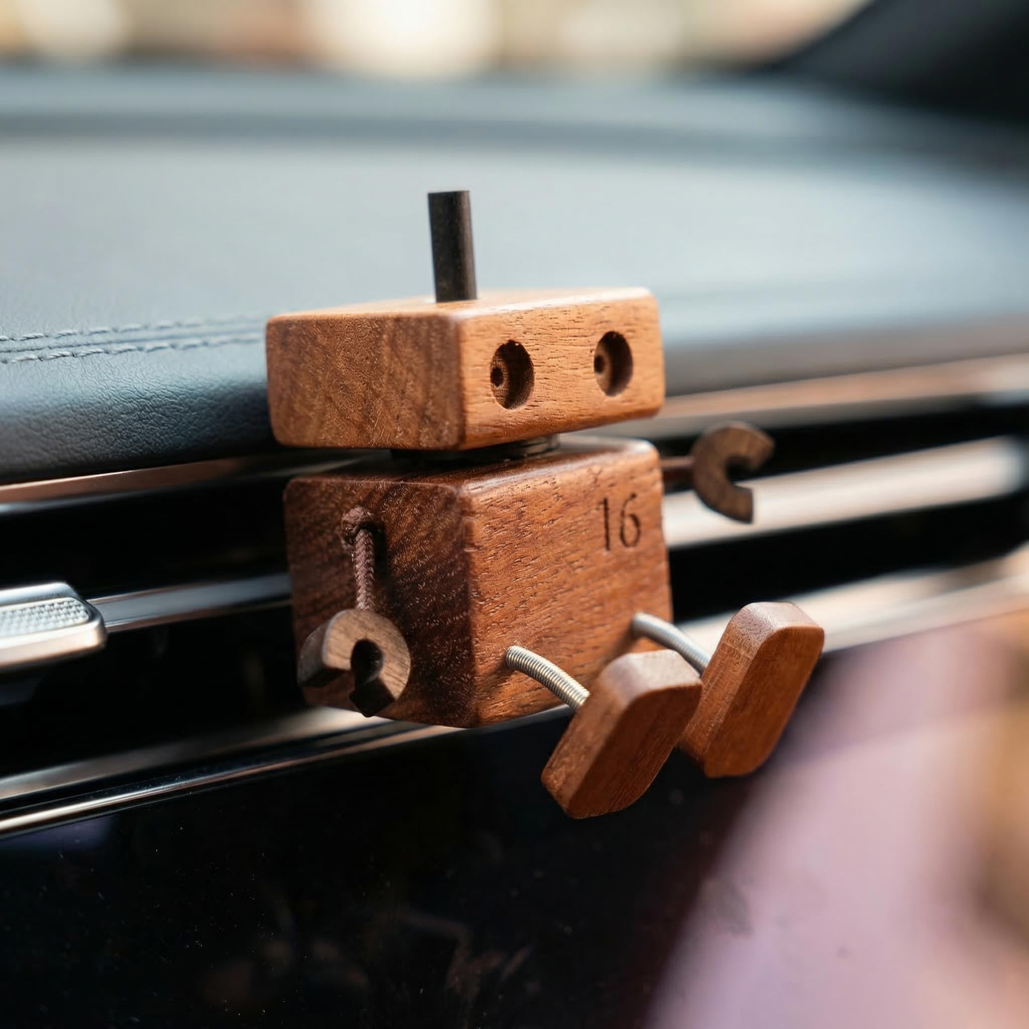 Wackelnder Holzmann Autoduft mit 3 Parfüms (Lavendel/Hiltonn/Jasmin), Handgemachtes Holz Auto Duft-Dekor, Wackelfigur Auto Duft, Wackelnde Holzfigur lufterfrischer, Schüttelmann Auto - Walnussholz