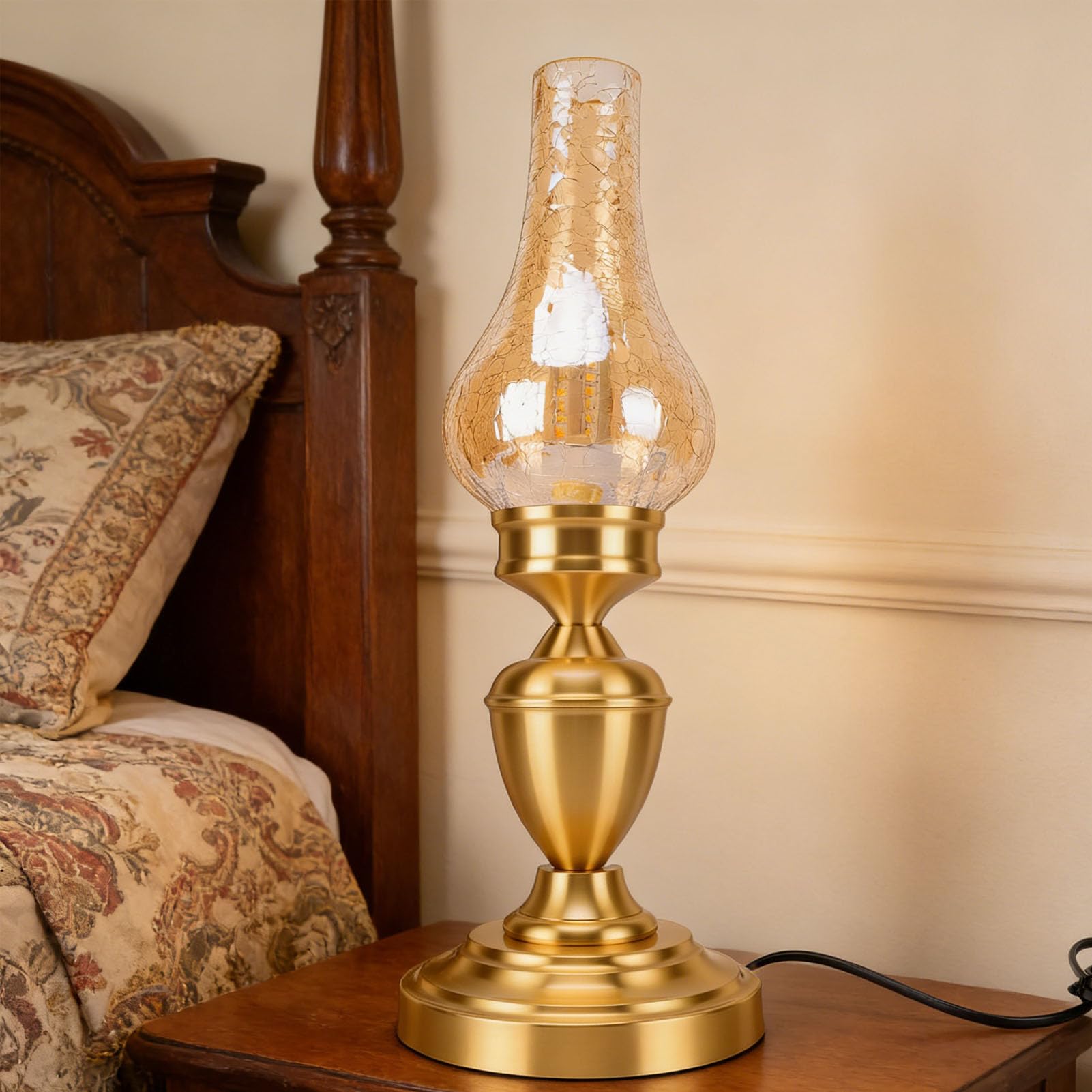 Hyuduo Stołowa W Stylu Vintage, Podłączana Rustykalna Lampka Nocna W Wiejskim Stylu Retro z Popękanym Szklanym Kloszem, Podstawa E27 Miedziany Słupek W Antycznym do Sypialni (wtyczka UE 220V)