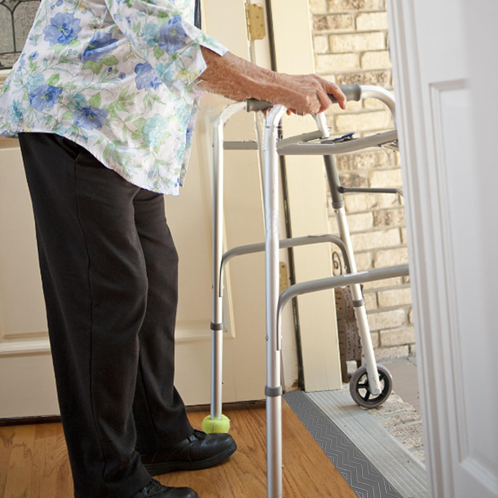 Rampe per soglia di soglia, rampe per sedie a rotelle, rampa per sedia a rotelle, striscia di transizione antiscivolo, per porte, scale, gradini, robot spazzanti, scooter mobili (grigio, 100 x 13 x 6