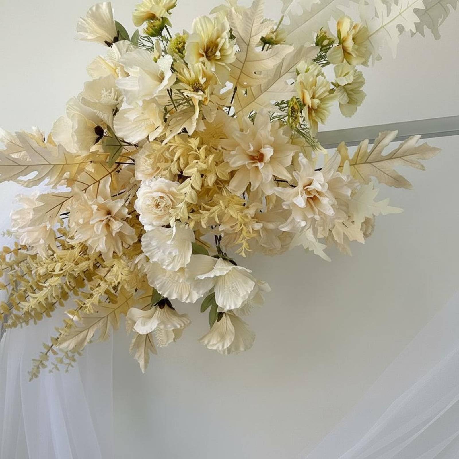 Event Blumengesteck Künstliche Bodenblumen Arrangement Seidenblumen Deko Aisle Hintergrund Kulisse für Zeremonie Empfang Eingangsdeko Bühnenkante Fotohintergrund, Grün Gepunktet