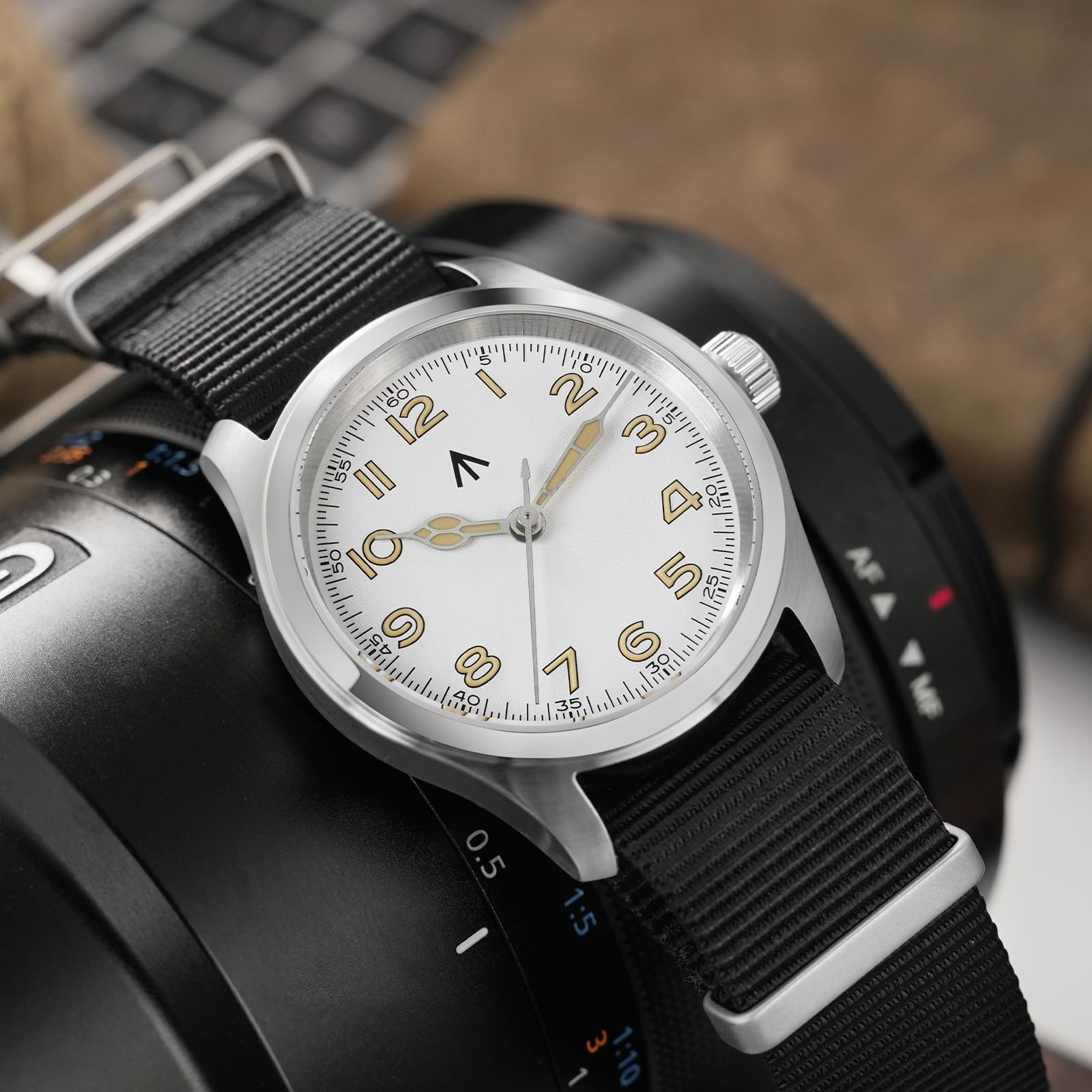 Tactical Frog ML08 Orologio militare giapponese VH31 da 38 mm da uomo, orologio militare in cristallo zaffiro, resistente all'acqua, 10 ATM, orologio analogico per uomo e donna | Zaffiro a doppia cupola con rivestimento AR, acciaio 316L, resistenza all'ac
