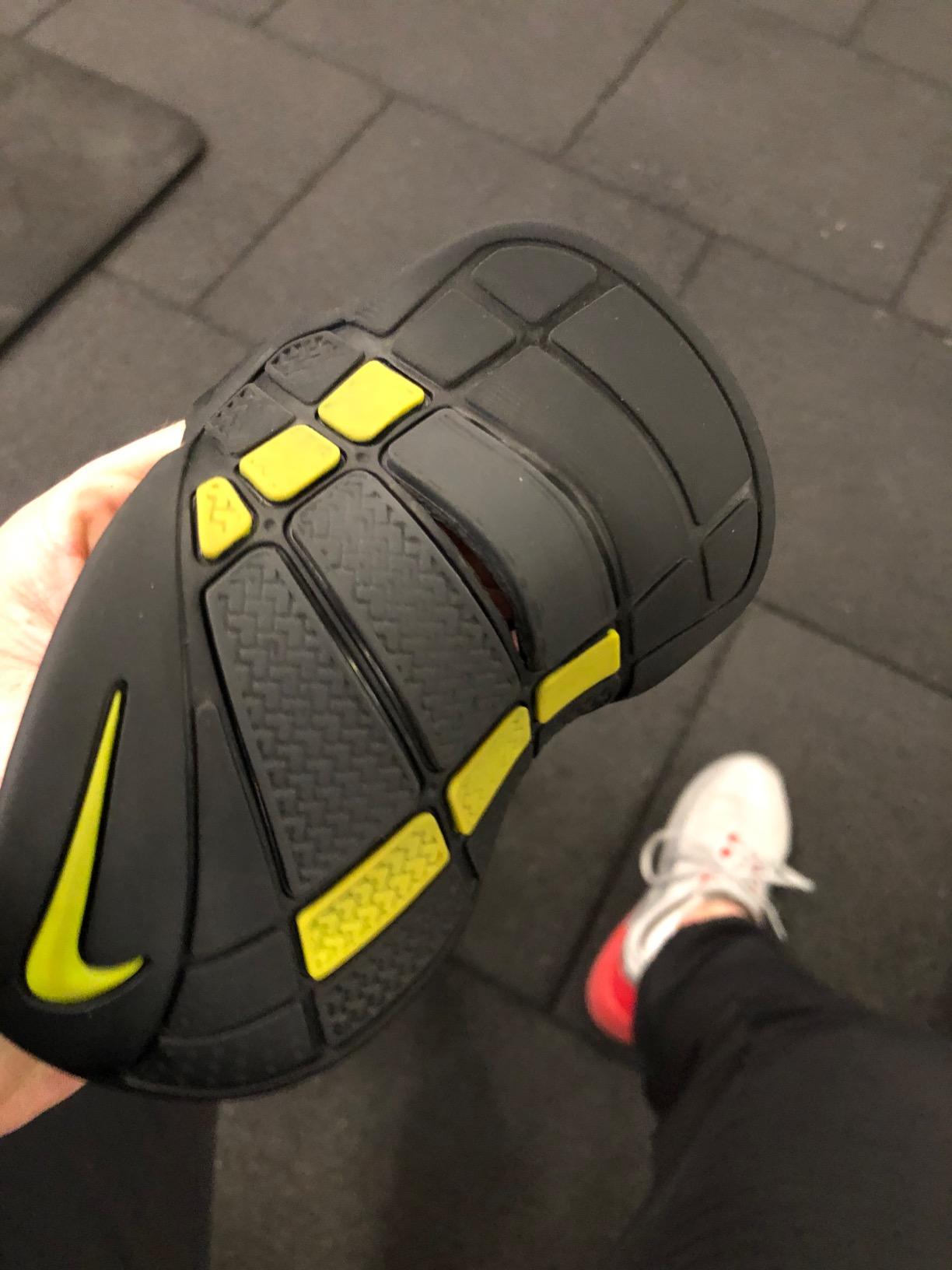 nike men's alpha training grip