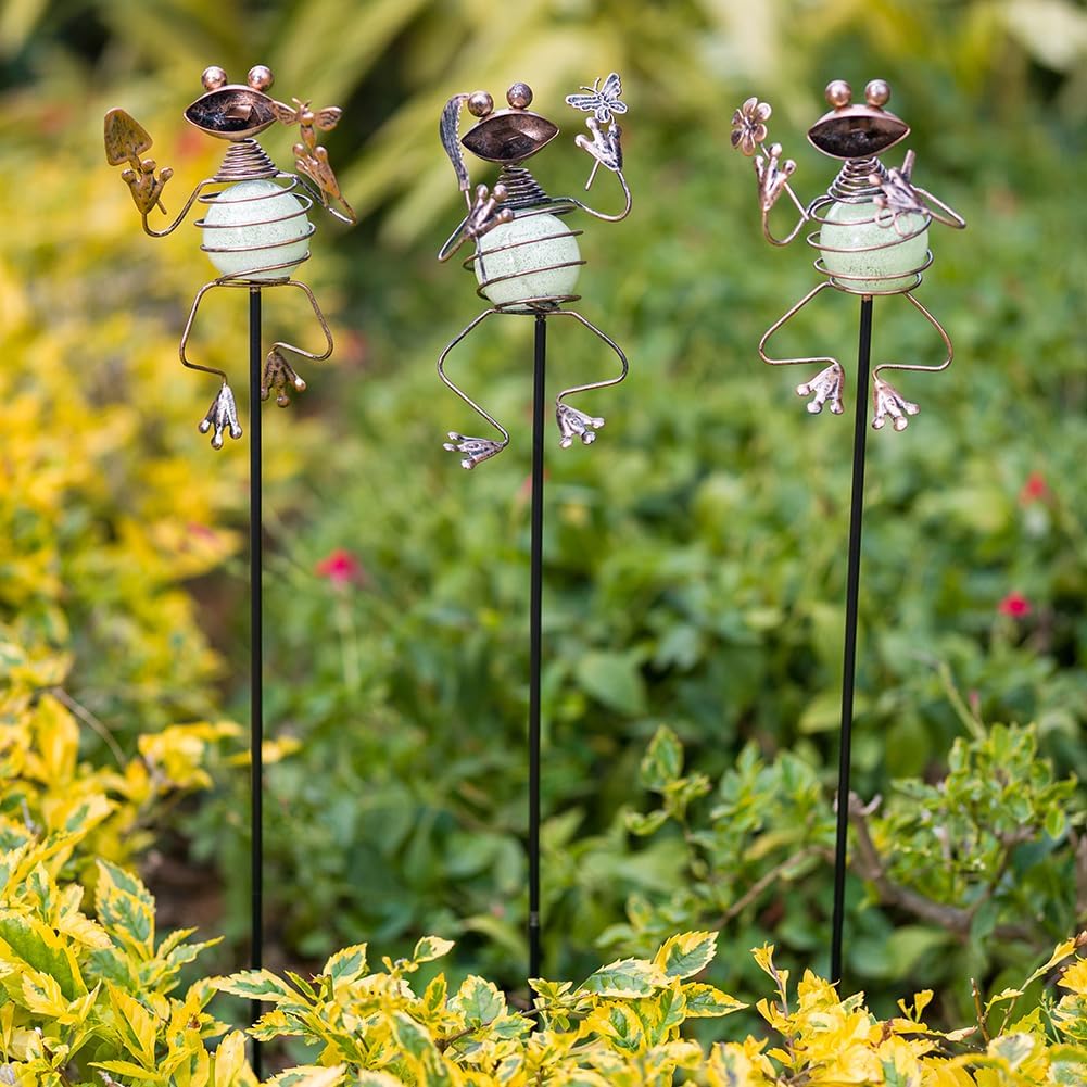 3 Pack Decorative Garden Stakes,Frog Waterproof Metal Spring Decor,Outdoor Decorations Yard Art Garden Stakes for Patio Yard Porch Decor