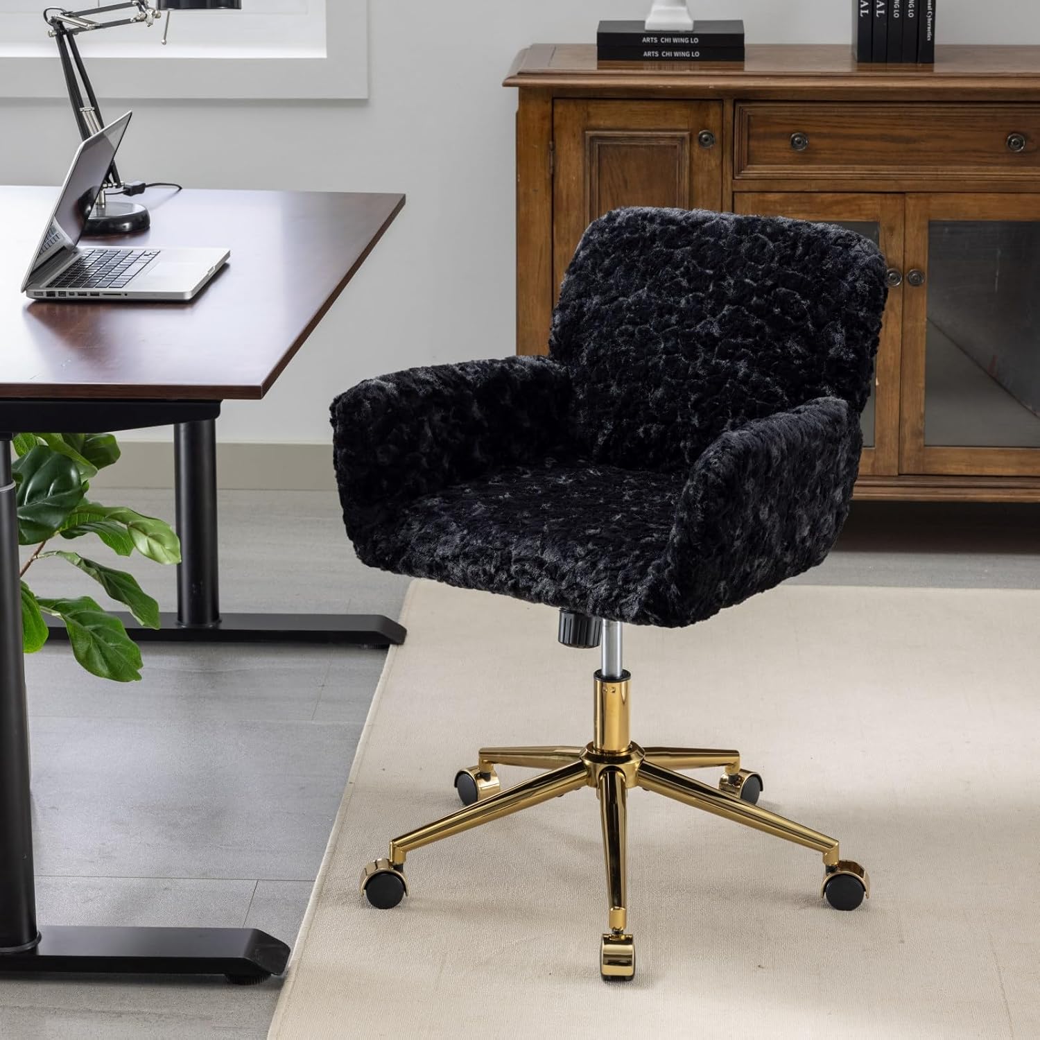 HomVent Furry Cute Office Chair, Modern Black Faux Fur Desk