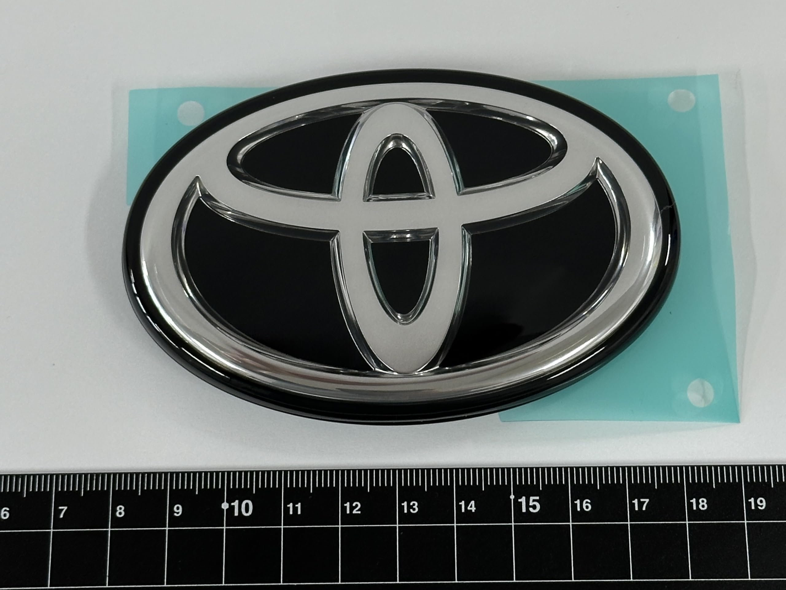 Amazon | TOYOTA (トヨタ) 純正部品 GR/GRスポーツ エンブレム 品番
