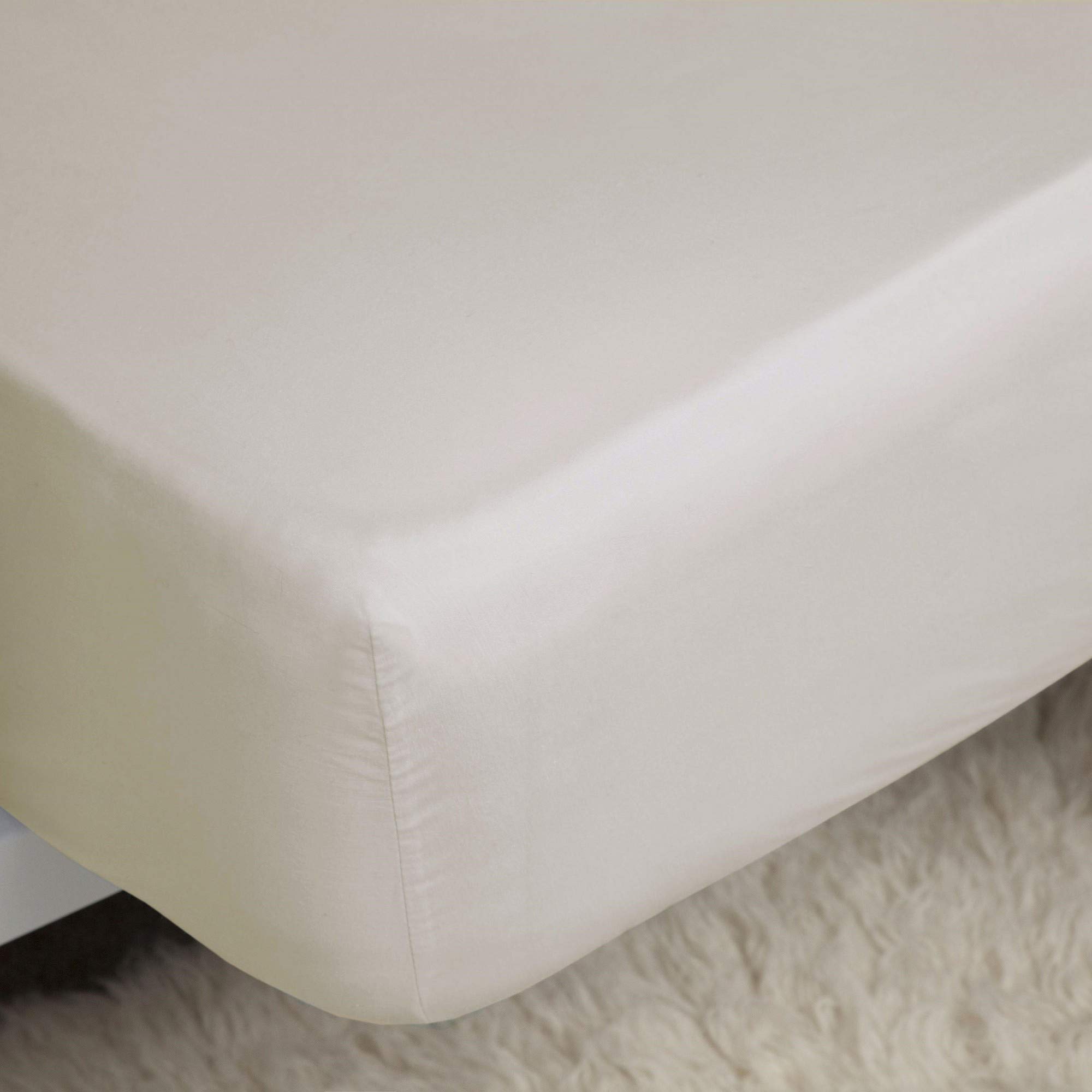 Belledorm Emperor Easy Care 200 Thread Count Cotton Polyester Percale Fitted Sheet - Ivory