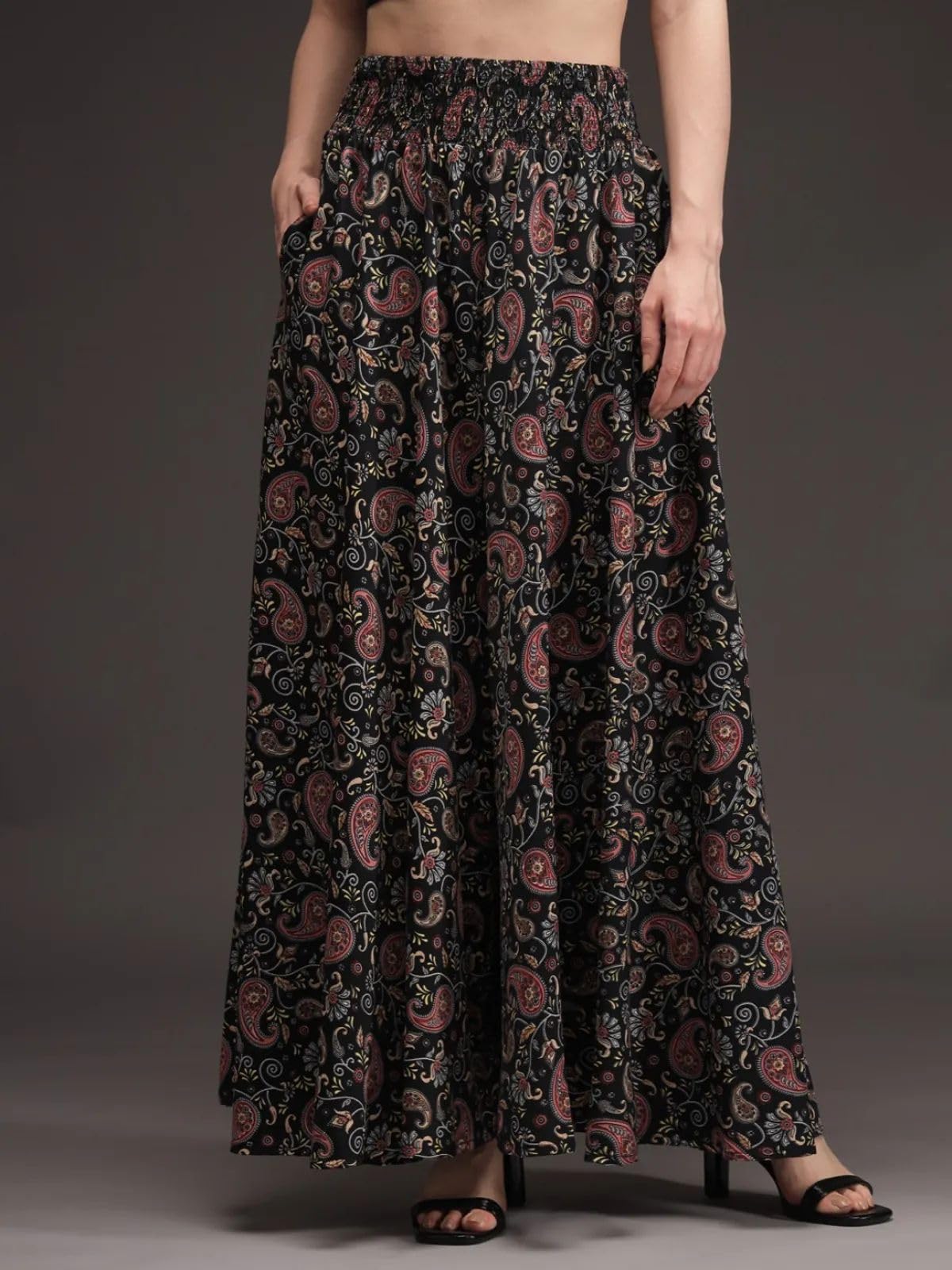 OMFEELS Presented Women Viscose Crepe Flared Printed Palazzo Elasticated Waist Loose-fit & Regular, Casual Wear (Free Size 28 to 42 Waist) (Black Grey) 3