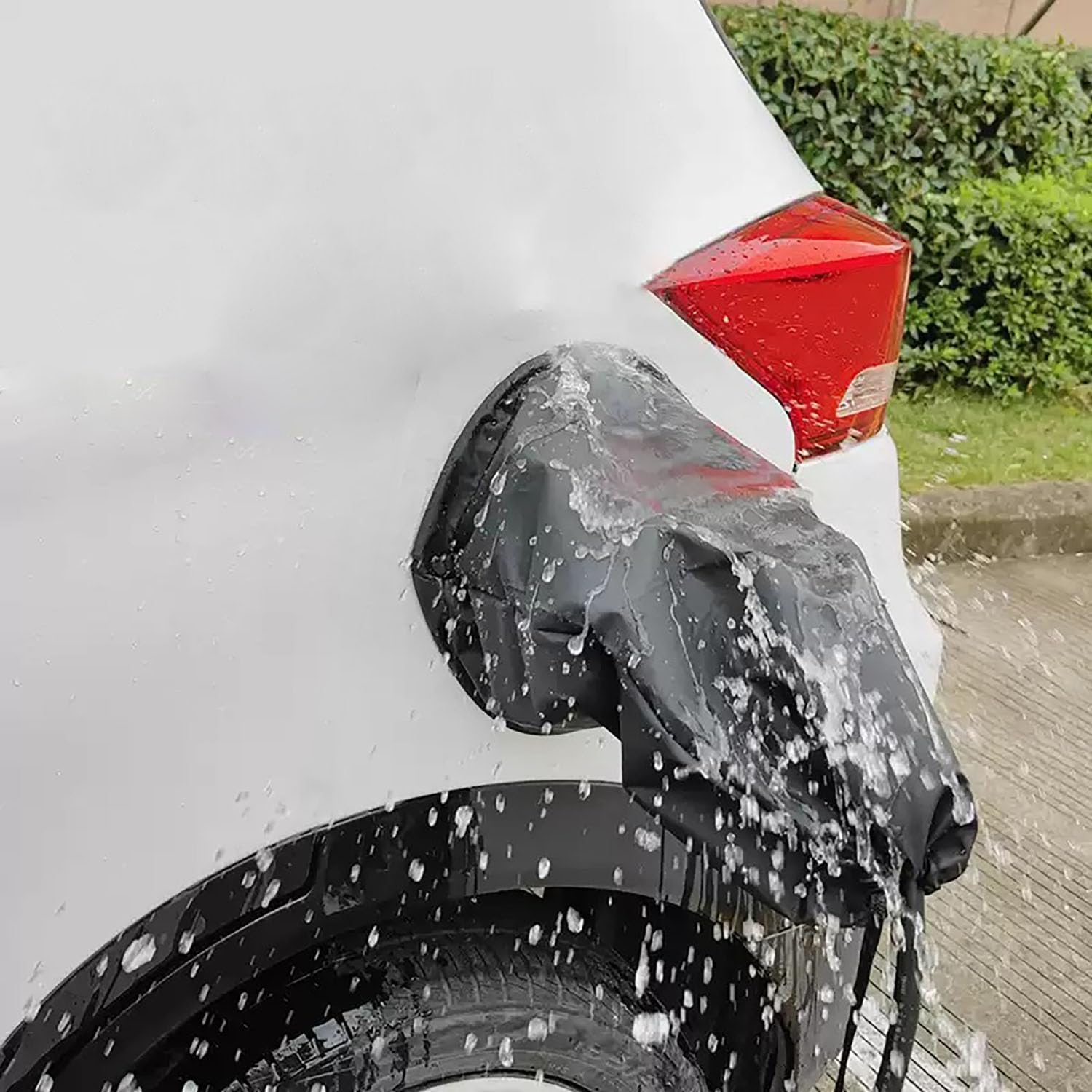 DBGZS EV Charger Port Cover for Mini Countryman 1.5 Mild Hybrid MHEV, Outdoor Waterproof EV Charger Cover, Magnet Adsorption Waterproof Covers, All-Weather